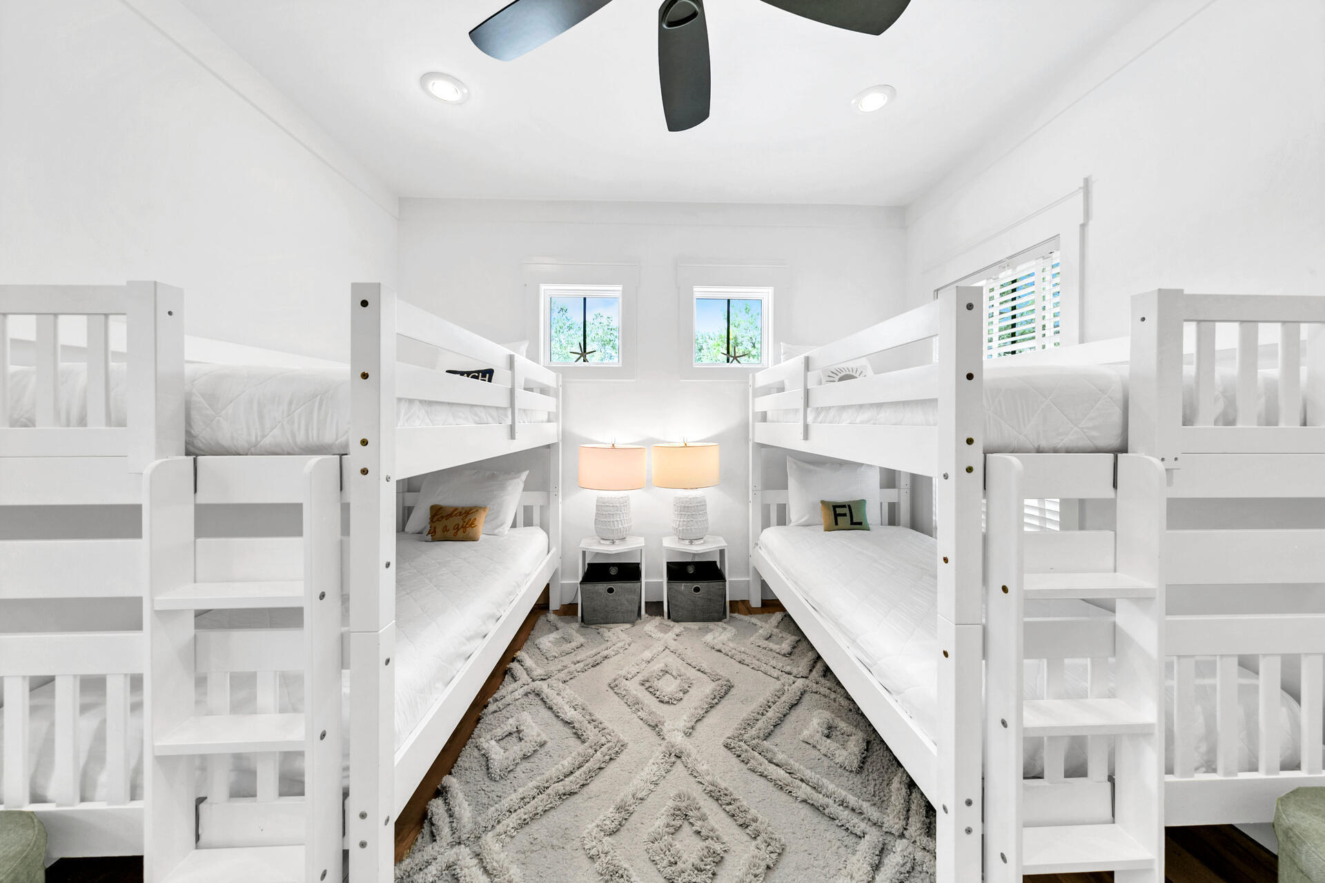 THE HAMMOCKS OF SEAGROVE - Residential