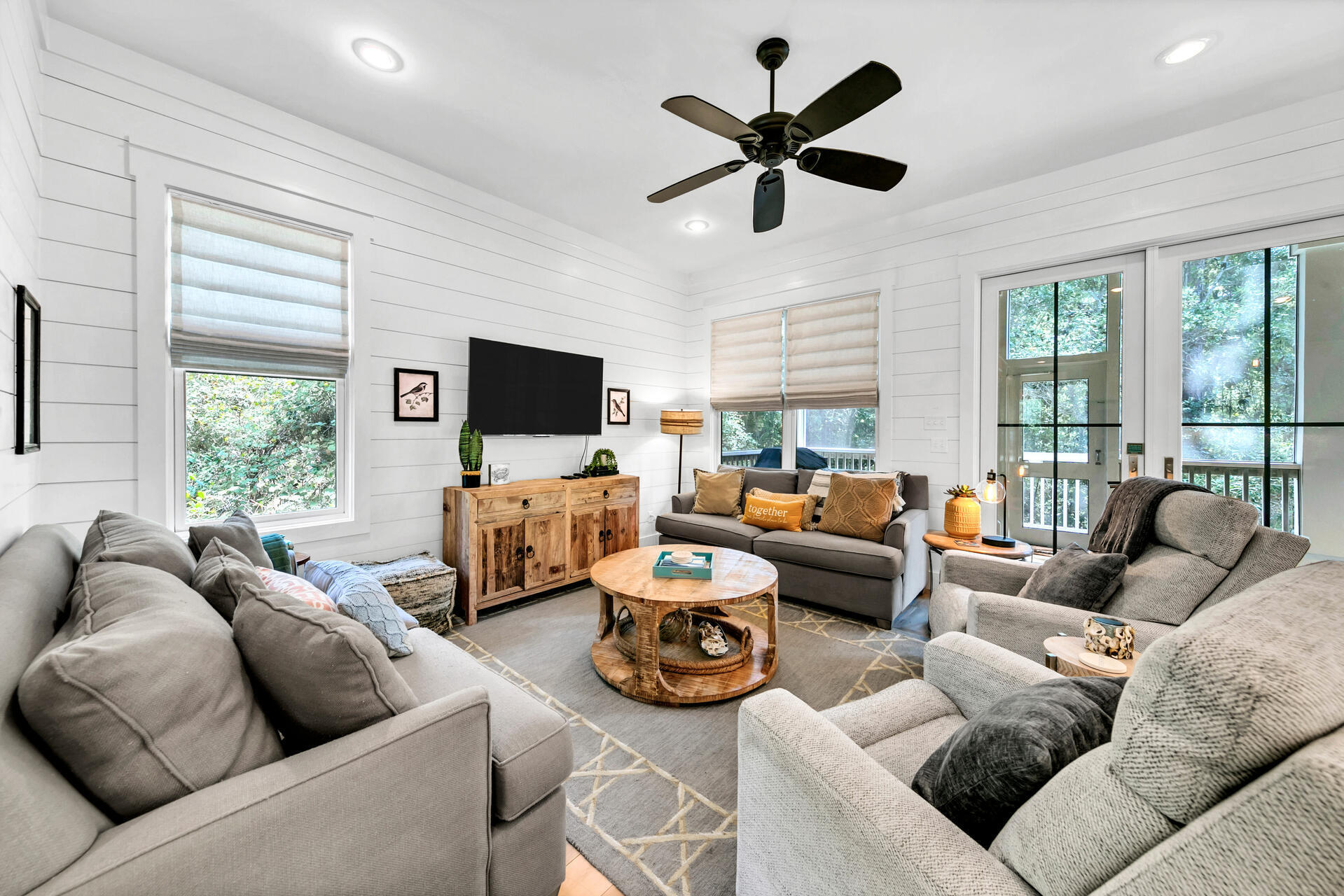 THE HAMMOCKS OF SEAGROVE - Residential