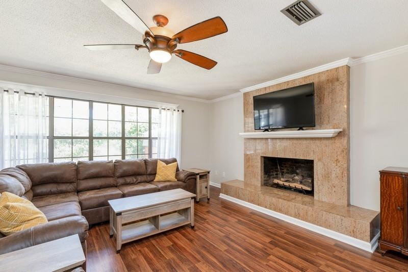 BAYOU WOODS 1ST ADDN - Residential