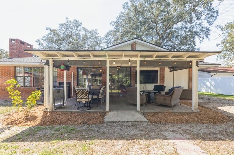 BAYOU WOODS 1ST ADDN - Residential