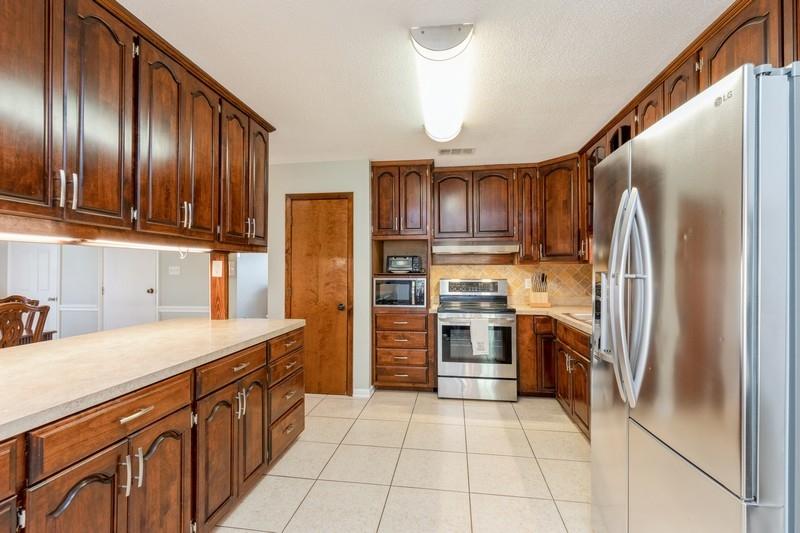 BAYOU WOODS 1ST ADDN - Residential