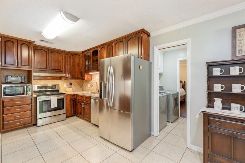 BAYOU WOODS 1ST ADDN - Residential