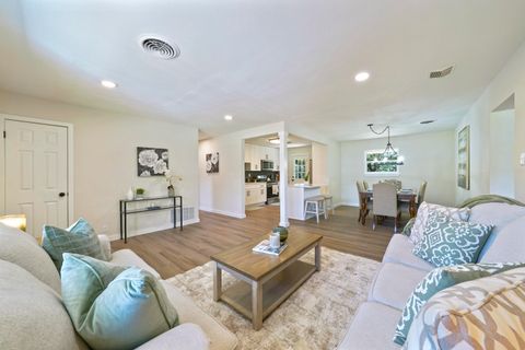 Photo of 413 Andrew Drive, Valparaiso, FL 32580 (MLS # 984780)
