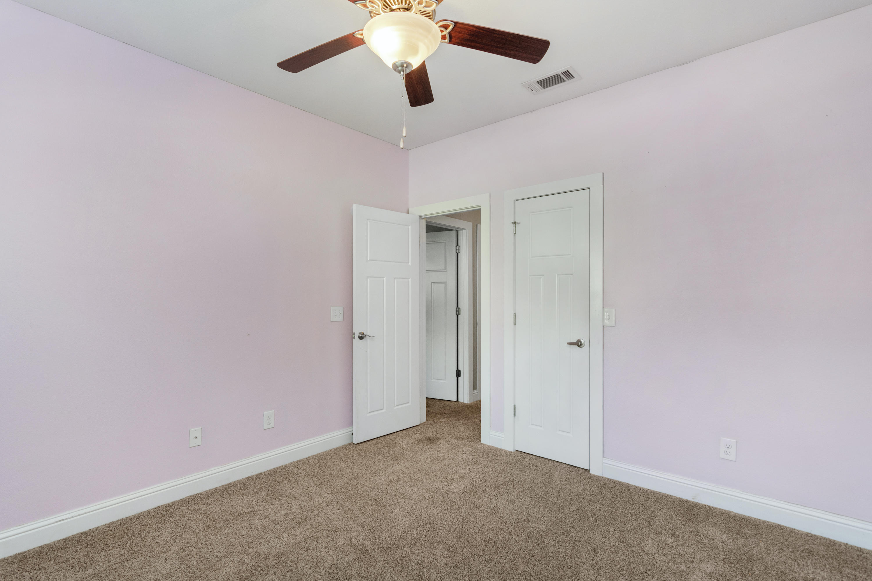 ZACHARY ESTATES - Residential