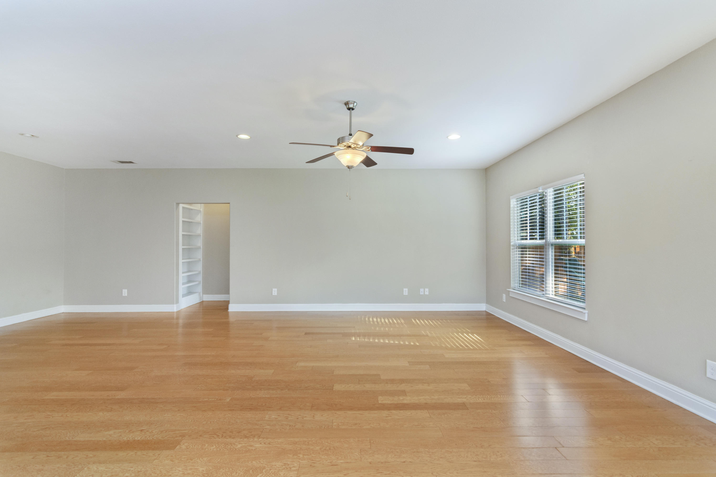 ZACHARY ESTATES - Residential