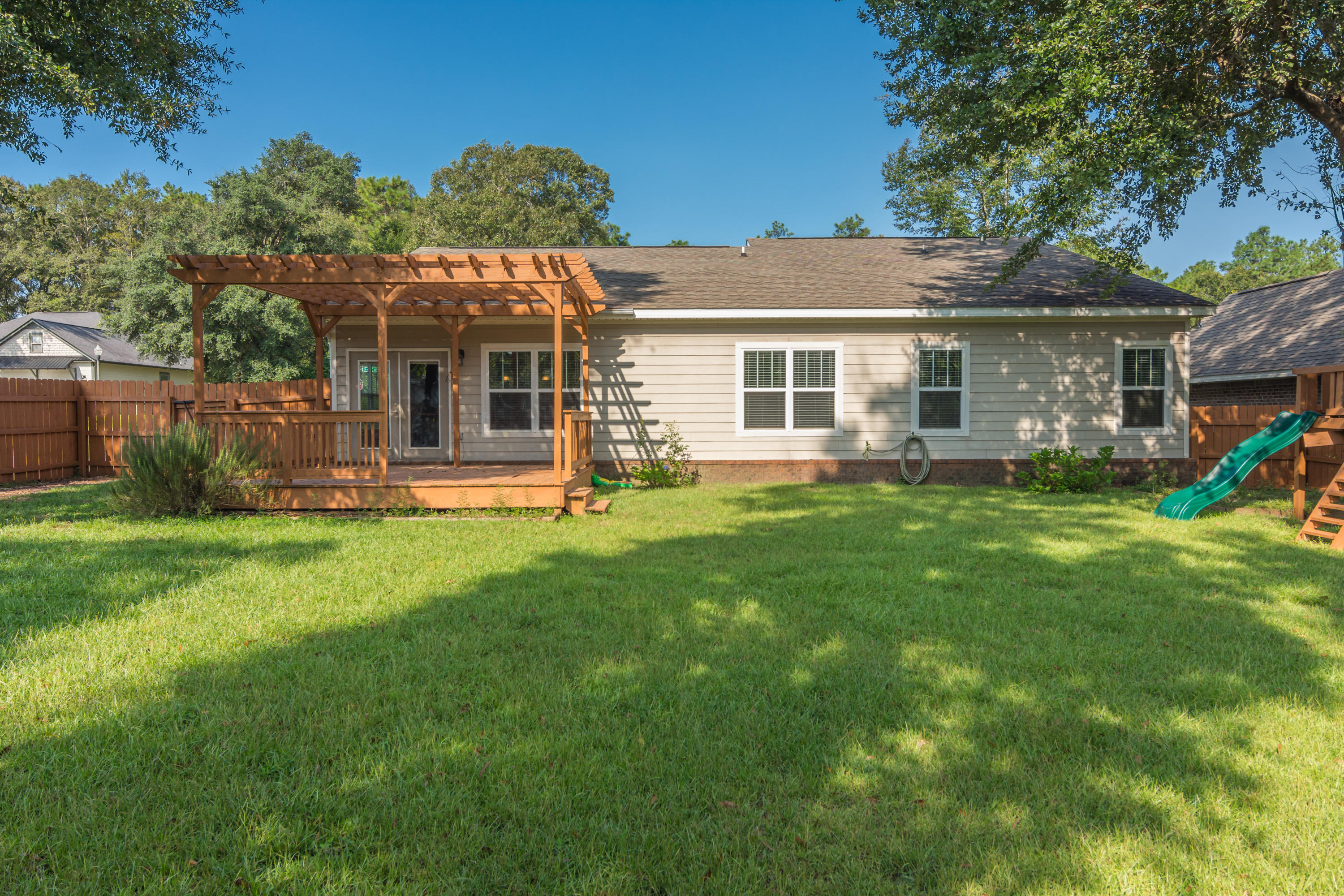 ZACHARY ESTATES - Residential