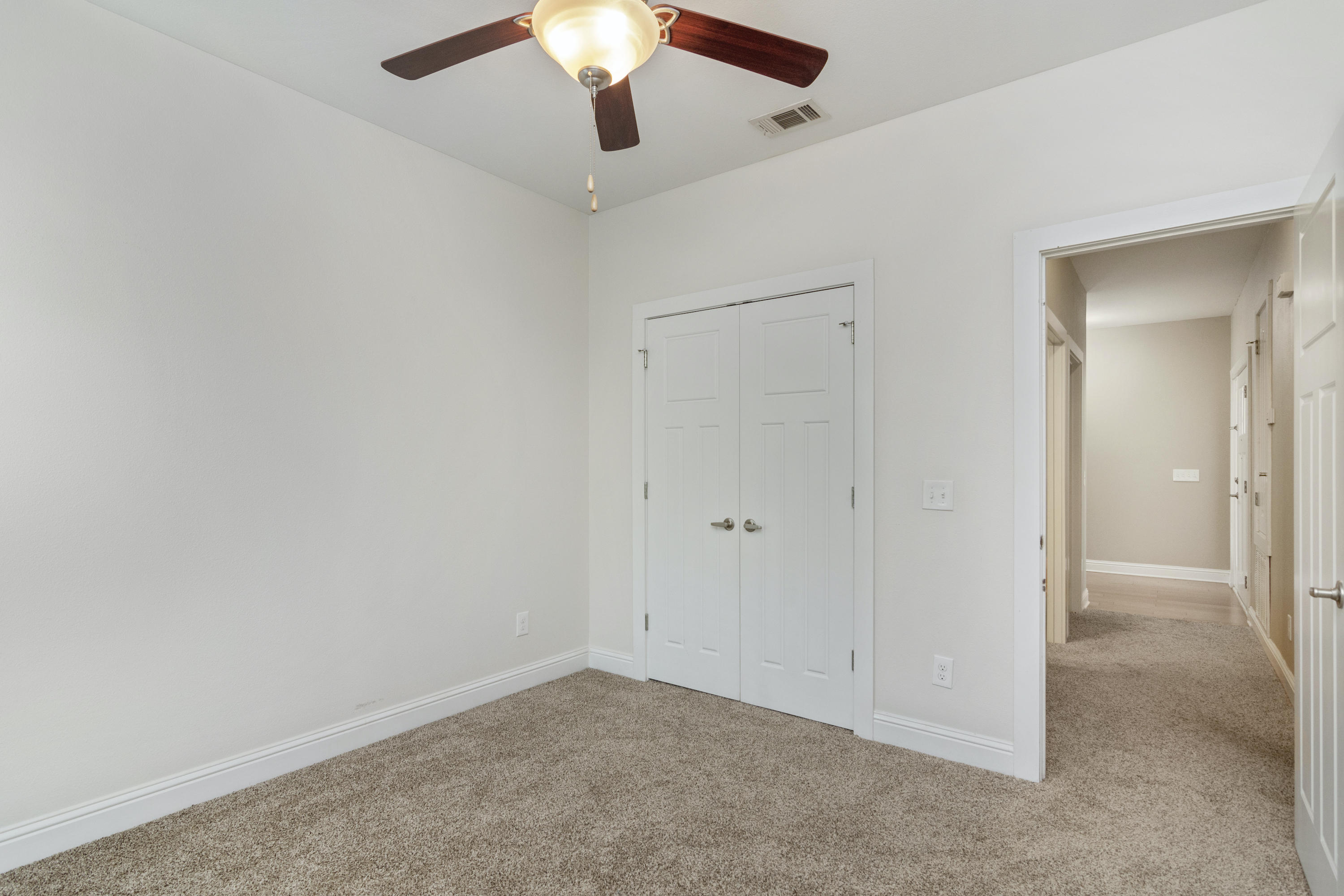 ZACHARY ESTATES - Residential