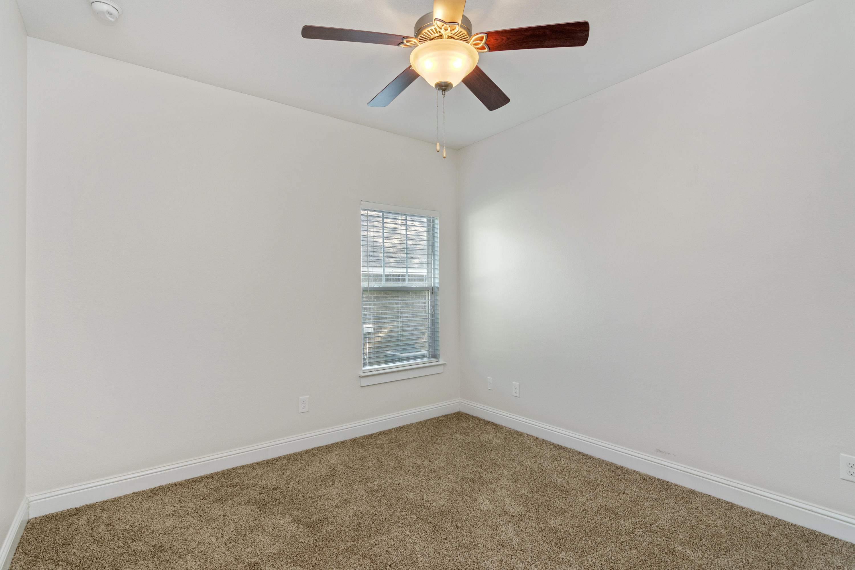 ZACHARY ESTATES - Residential