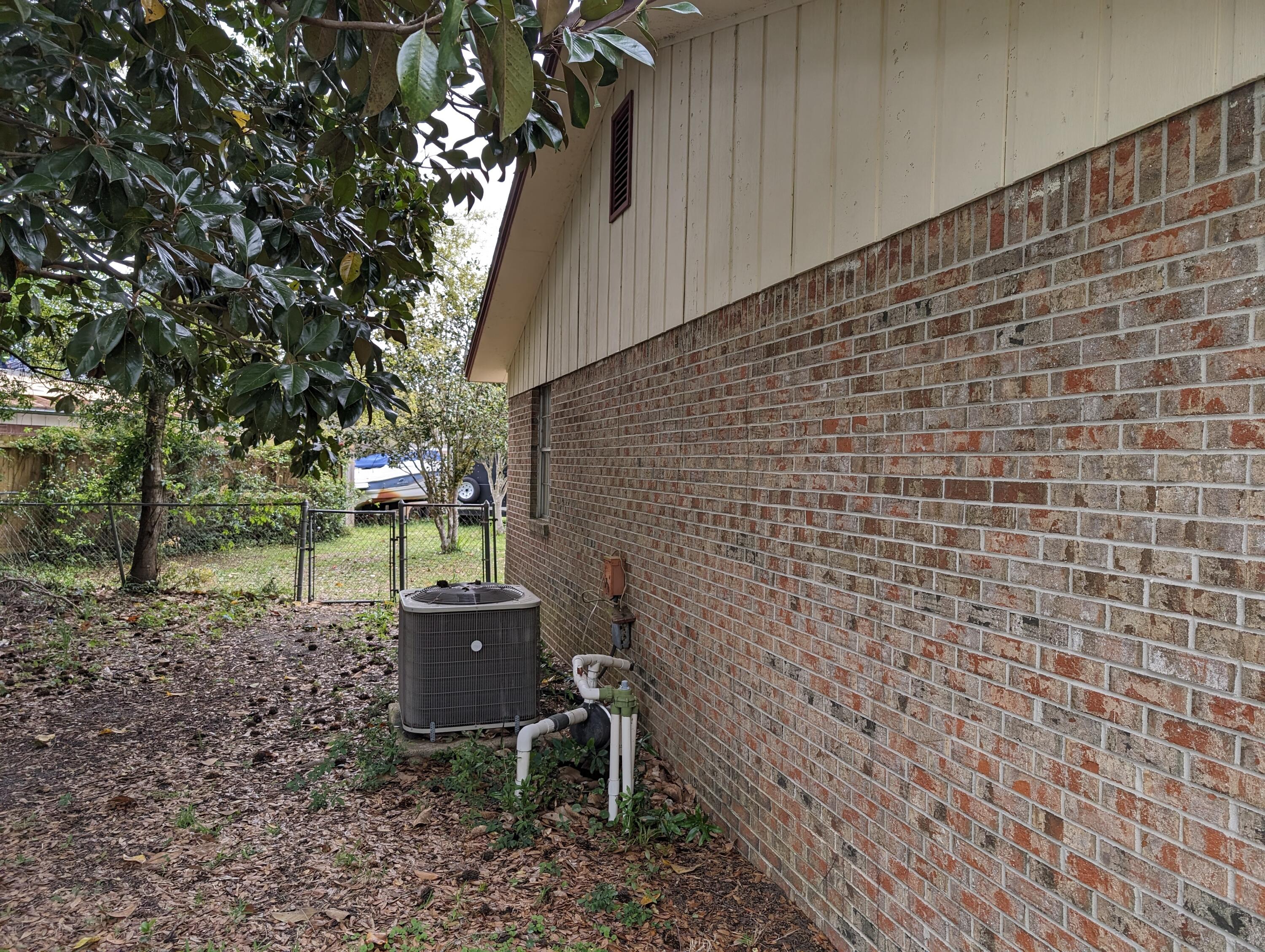 ONCASTER WOODS LOT 5 BLK B - Residential