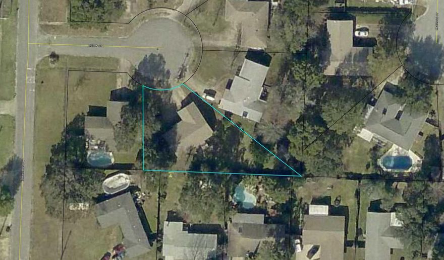 Charming Three-Bedroom Home in a Prime LocationWelcome to this delightful three-bedroom, two-bath home nestled in a sought-after neighborhood. With its great location and recent upgrades, this property offers comfort and convenience.Key Features:Three Bedrooms: Spacious rooms provide ample space for your family or guests.Two Bathrooms: Enjoy the convenience of two well-appointed bathrooms.Newer AC Unit: Stay cool during hot summers with the 4 year old installed air conditioning system.Updated Hot Water Heater: Never worry about running out of hot water with the newer water heater.Prime Location: Close to schools, parks, shopping centers.Floor Plan: The open layout creates a welcoming atmosphere, perfect for entertaining.Sold AS IS