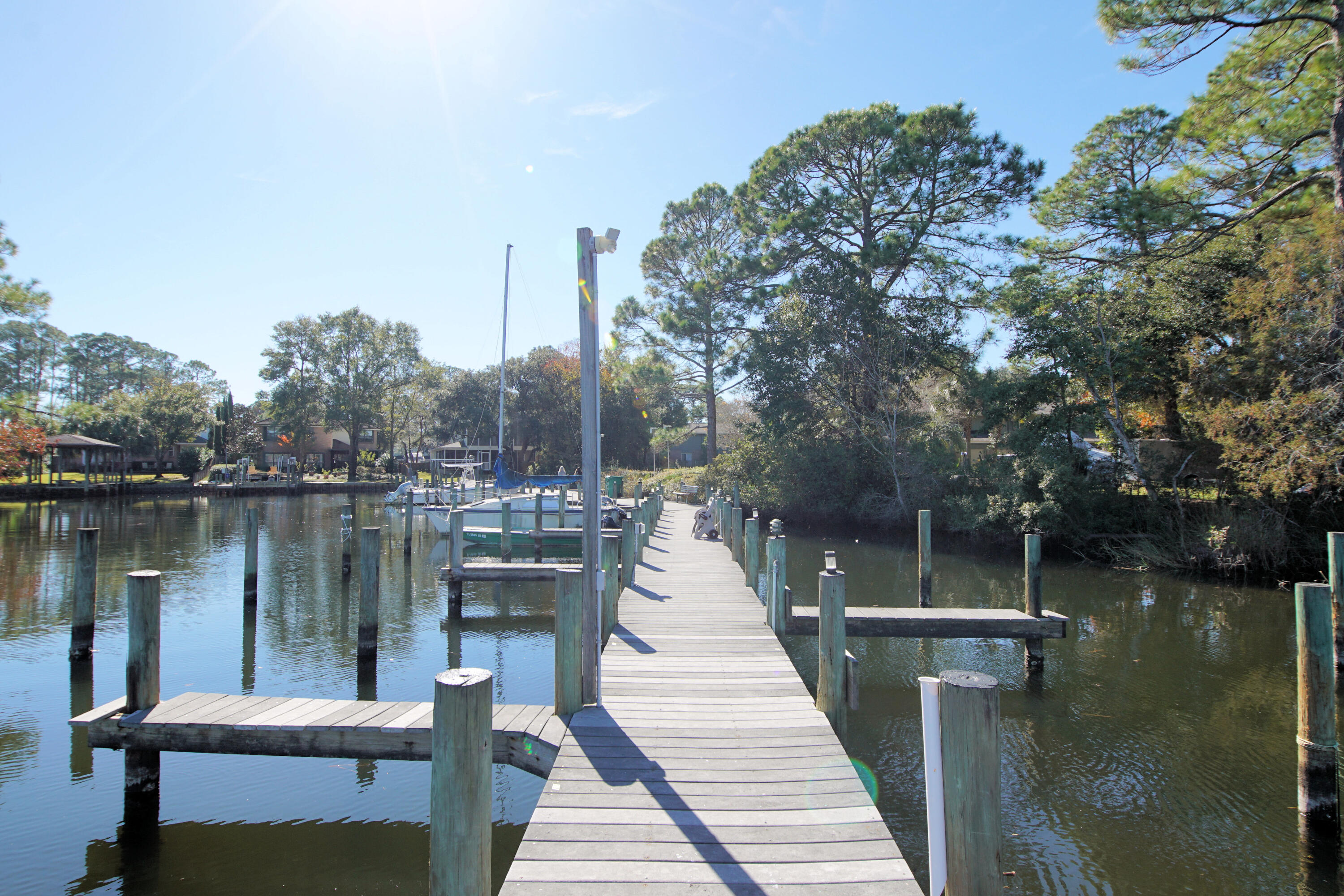 Rocky Bayou T/H Unit 11 - Residential