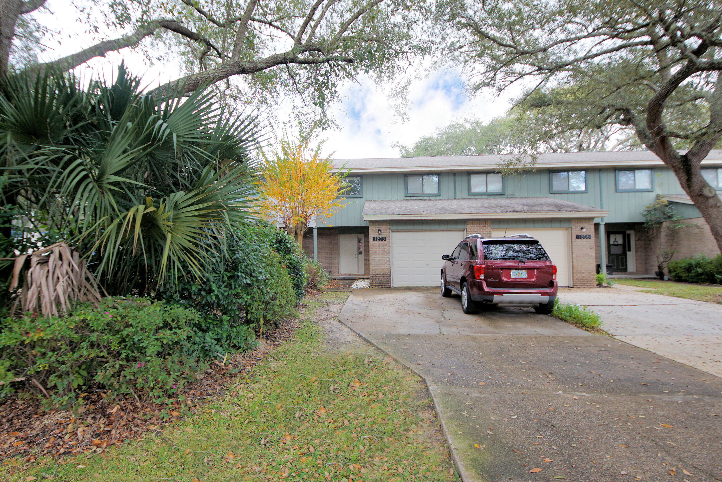 Rocky Bayou T/H Unit 11 - Residential