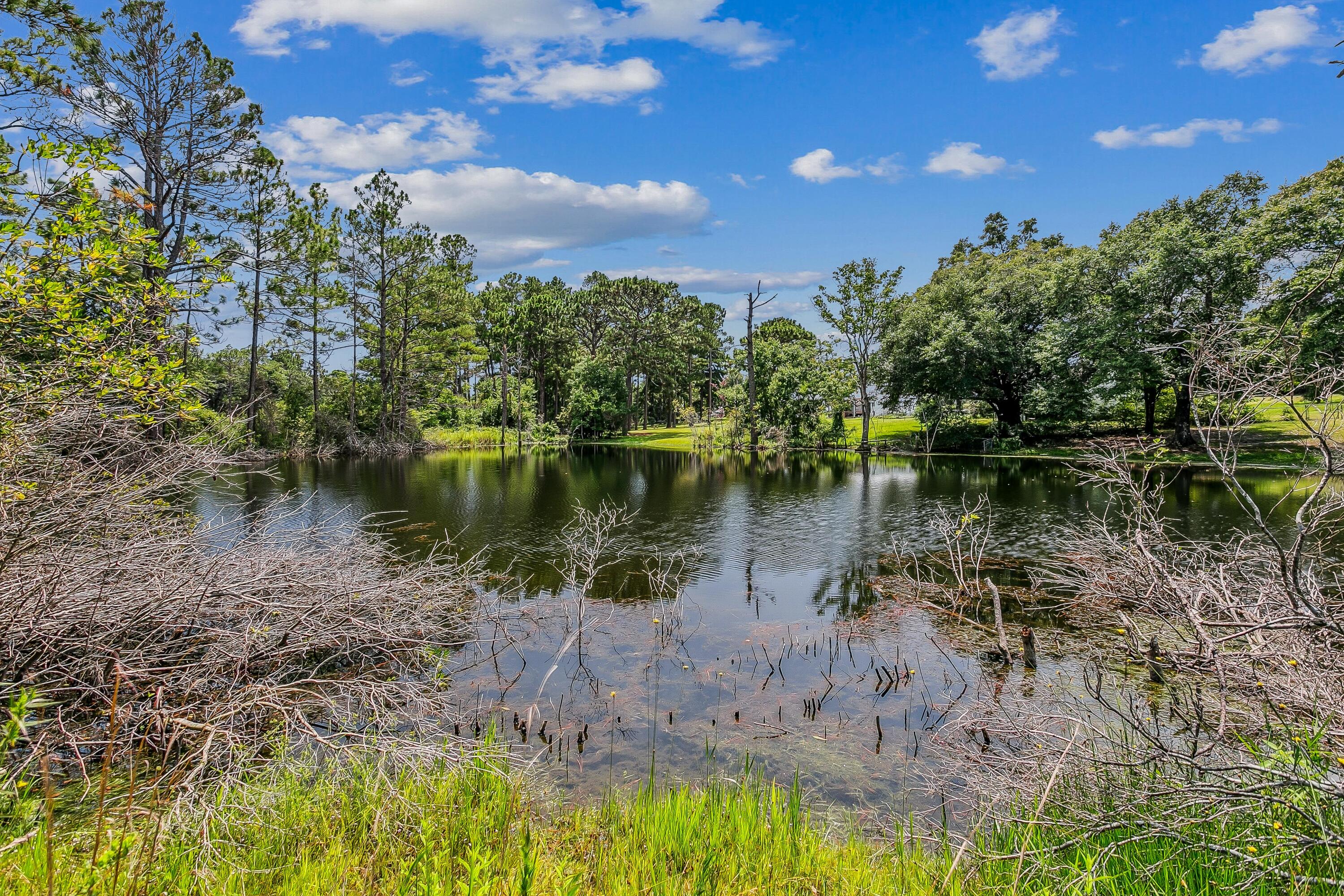 WHISPERING LAKES ESTATES - Residential
