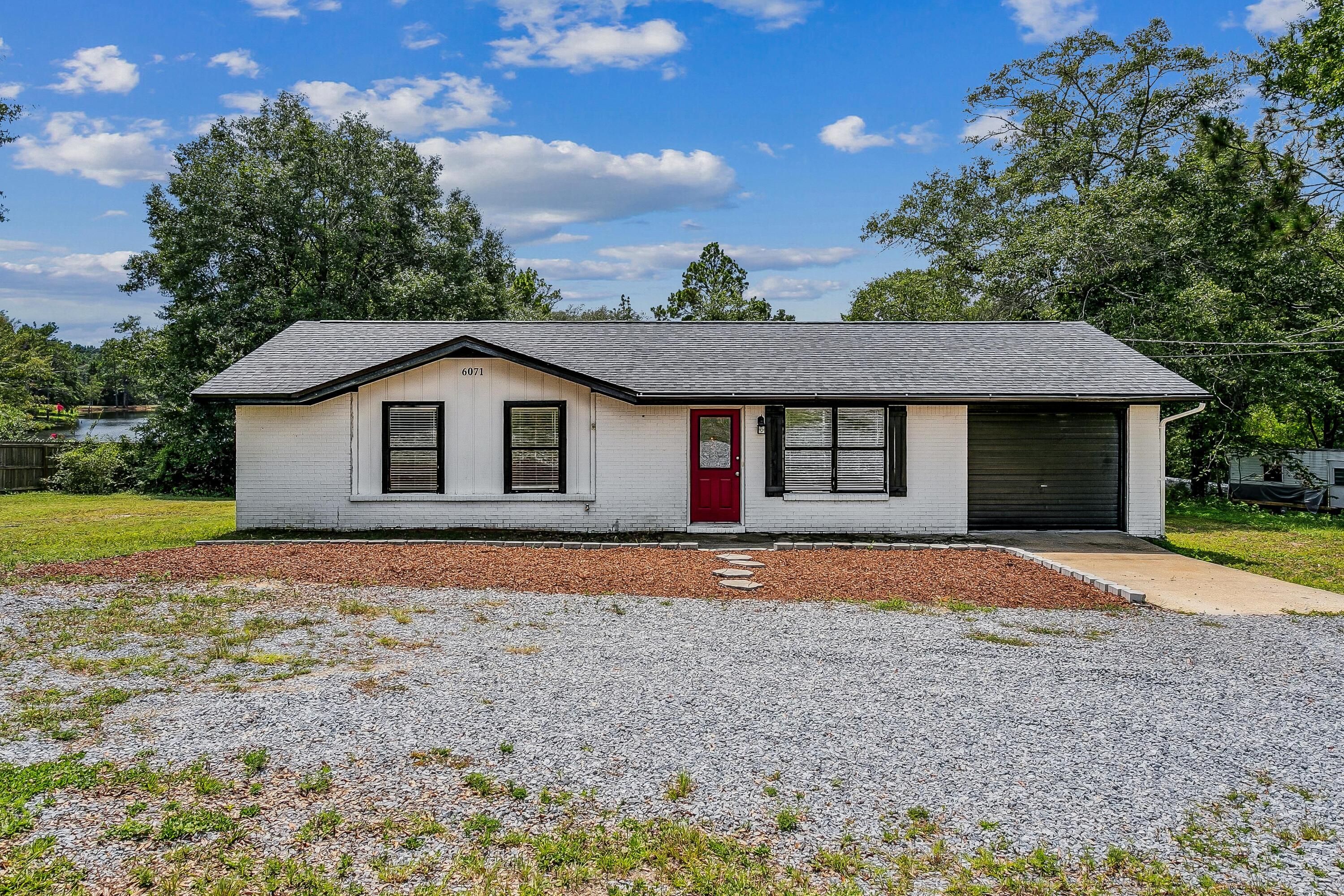 WHISPERING LAKES ESTATES - Residential