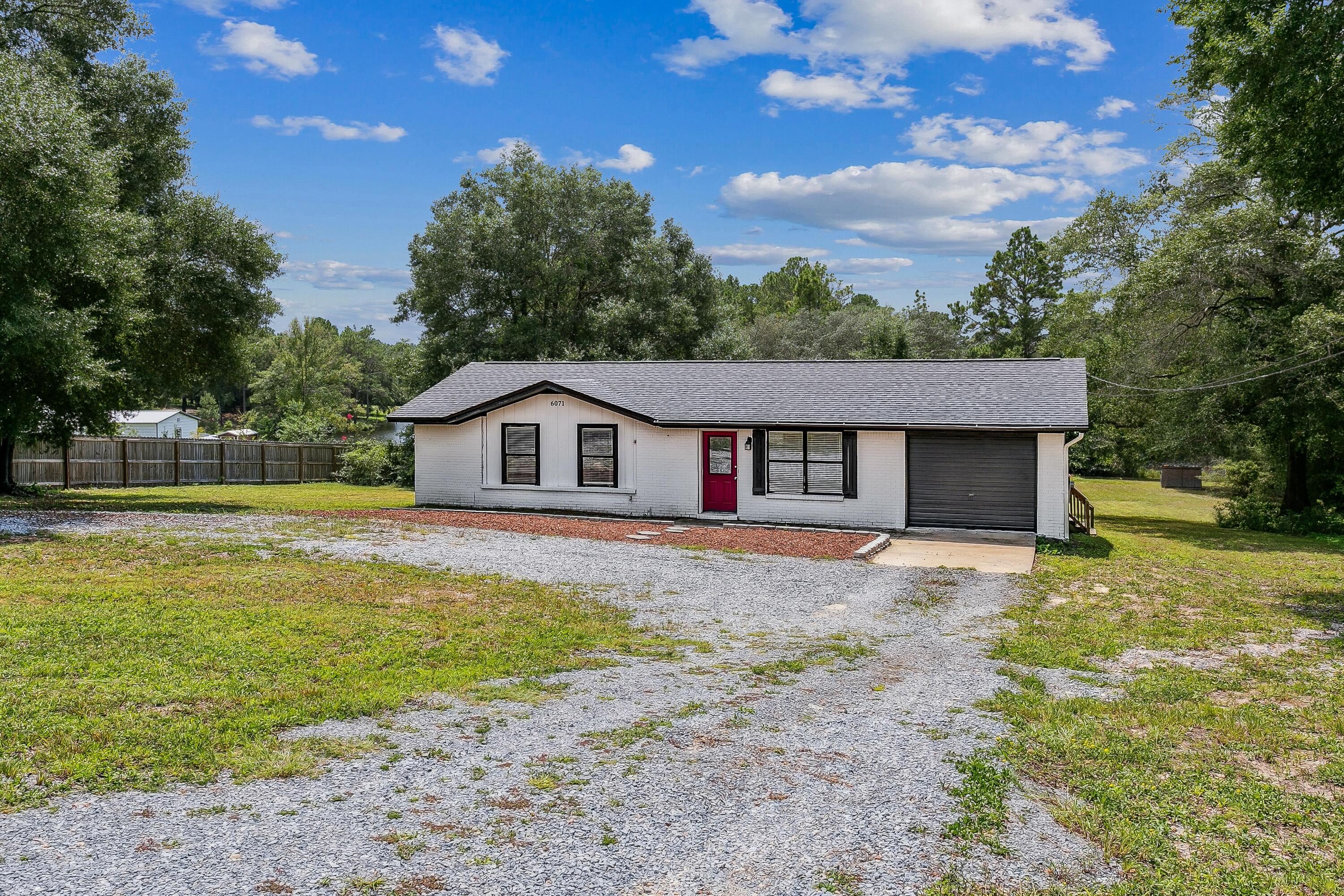 WHISPERING LAKES ESTATES - Residential