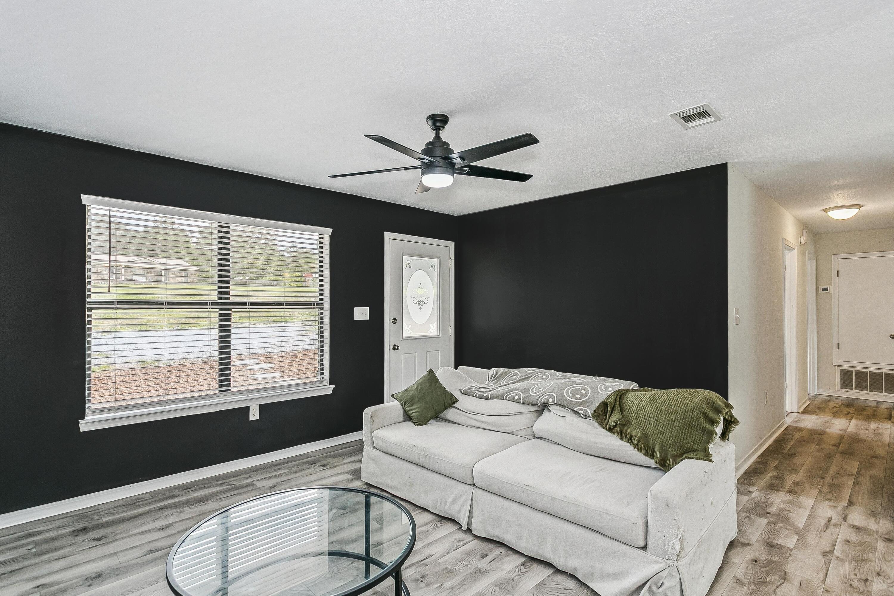 WHISPERING LAKES ESTATES - Residential