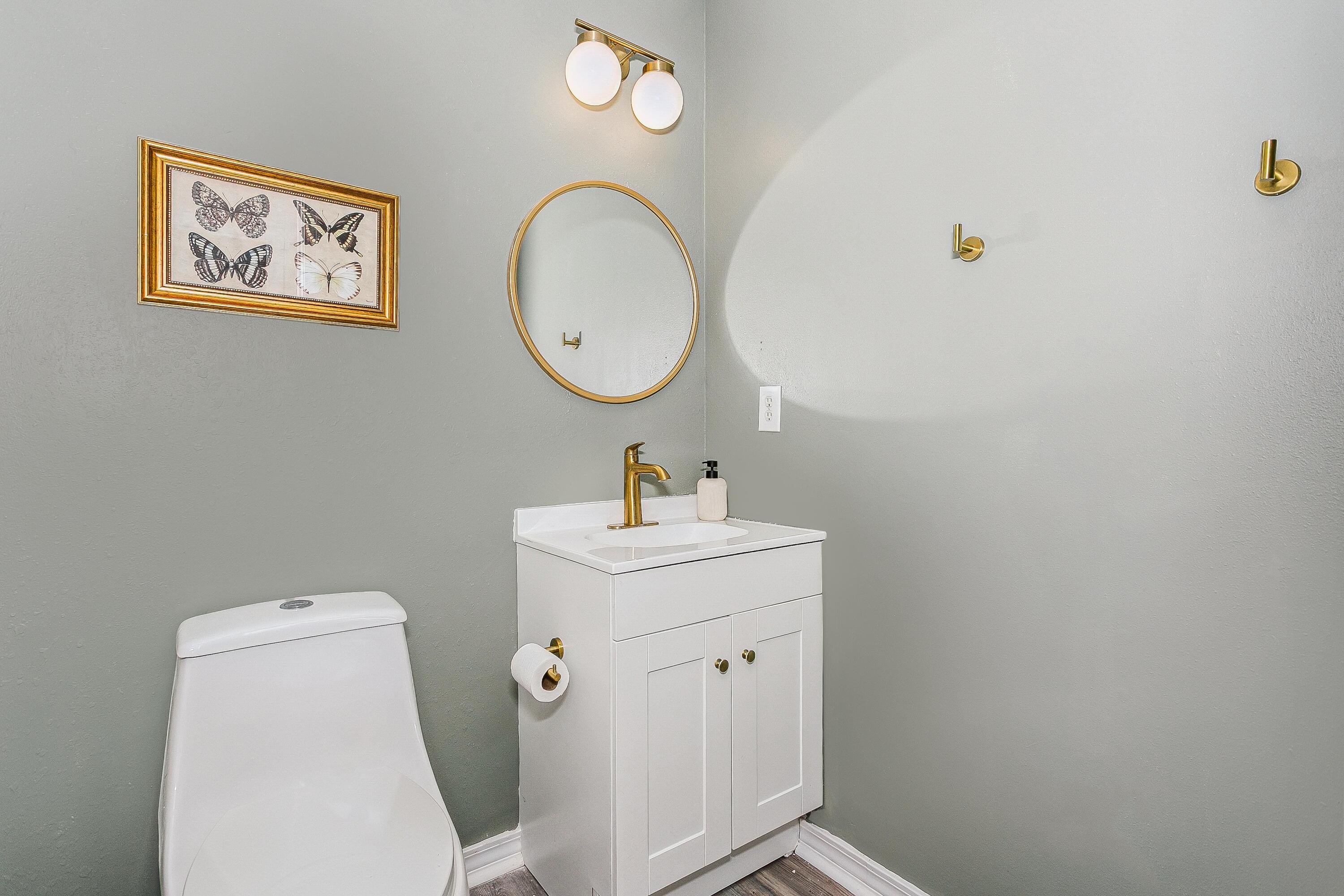 WHISPERING LAKES ESTATES - Residential
