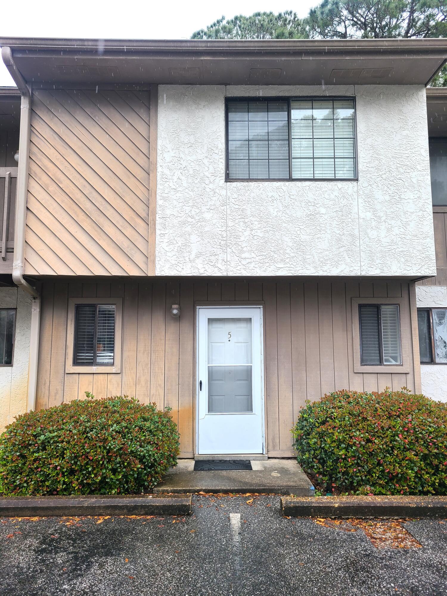 NEW WALTON VILLAGE - Residential