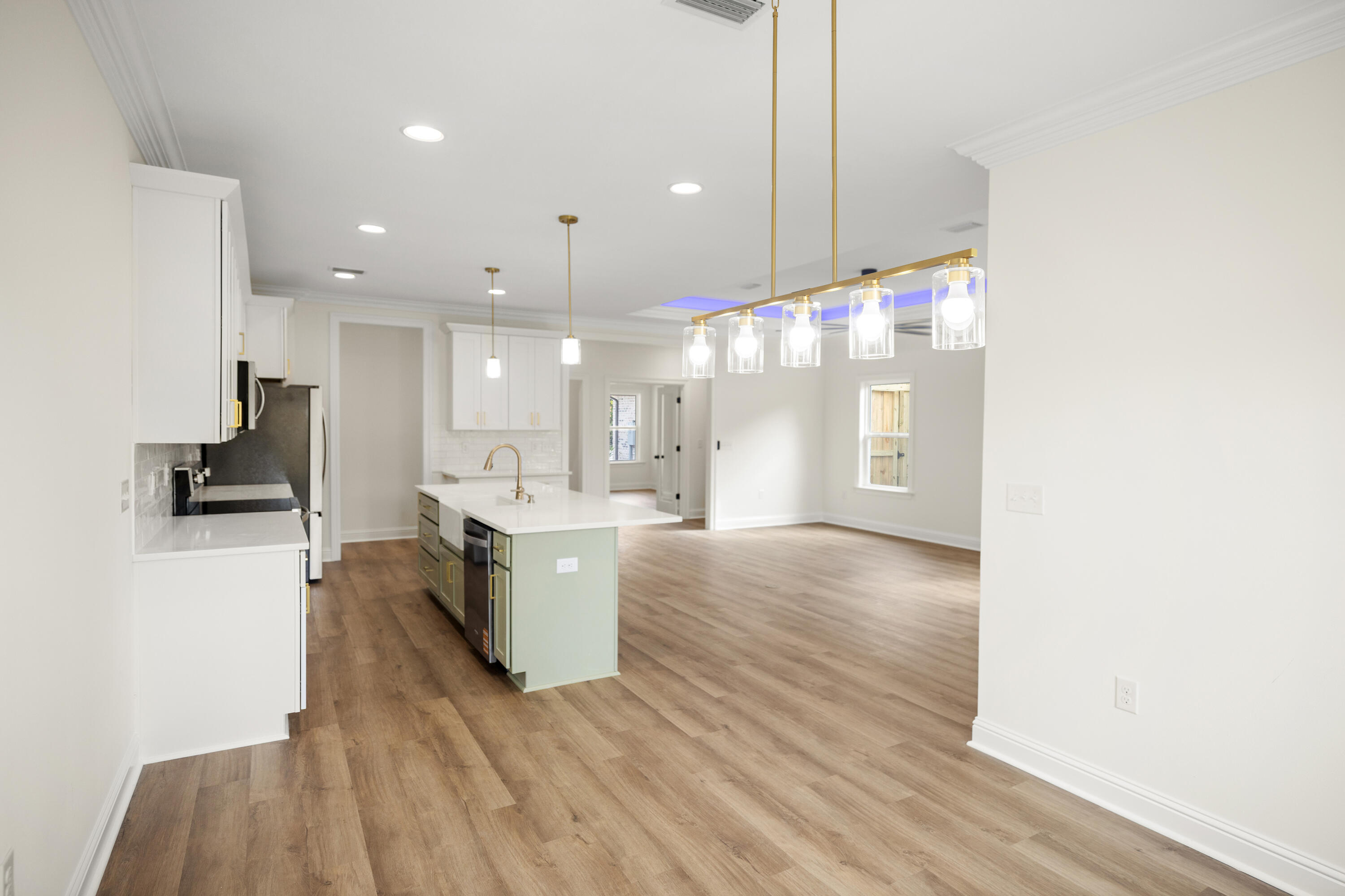 VILLA TASSO TOWN OF - Residential