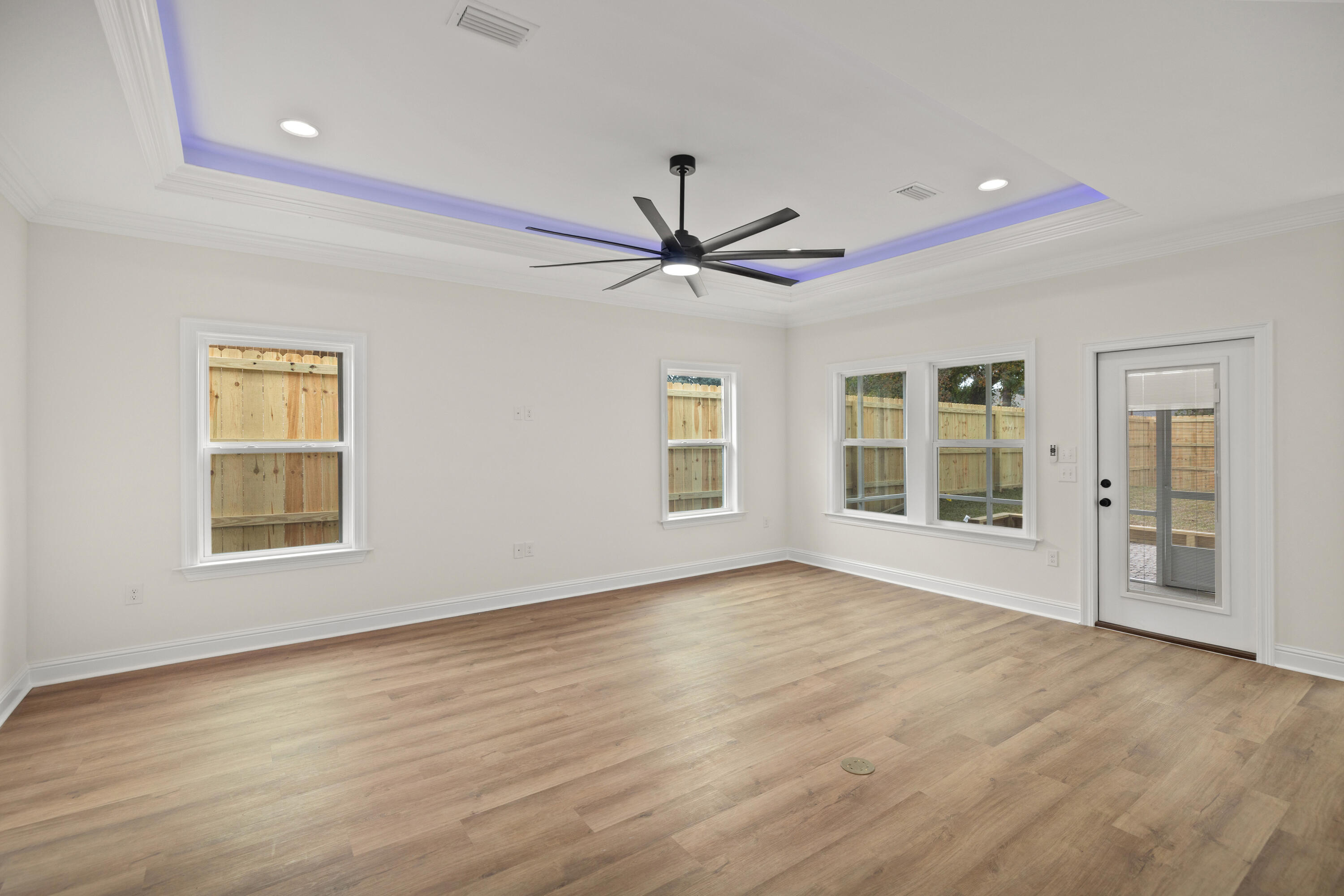 VILLA TASSO TOWN OF - Residential