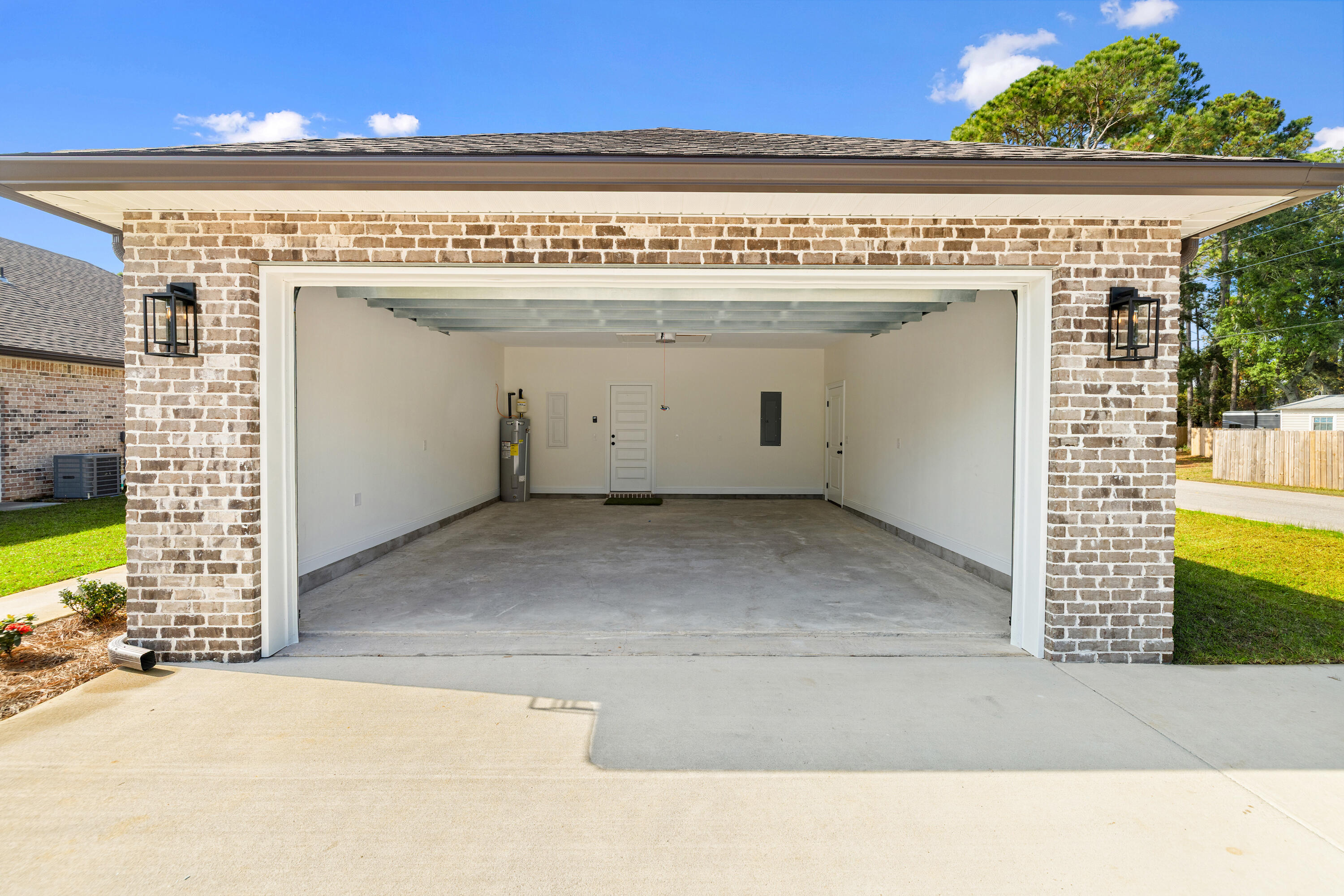 VILLA TASSO TOWN OF - Residential