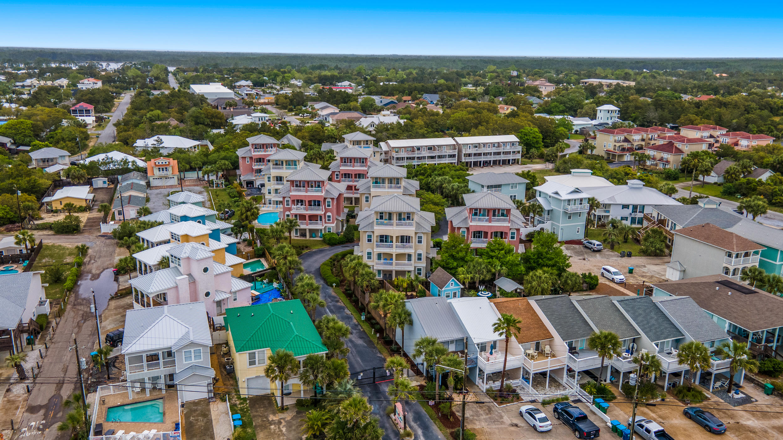 CASA DEL MAR - Residential