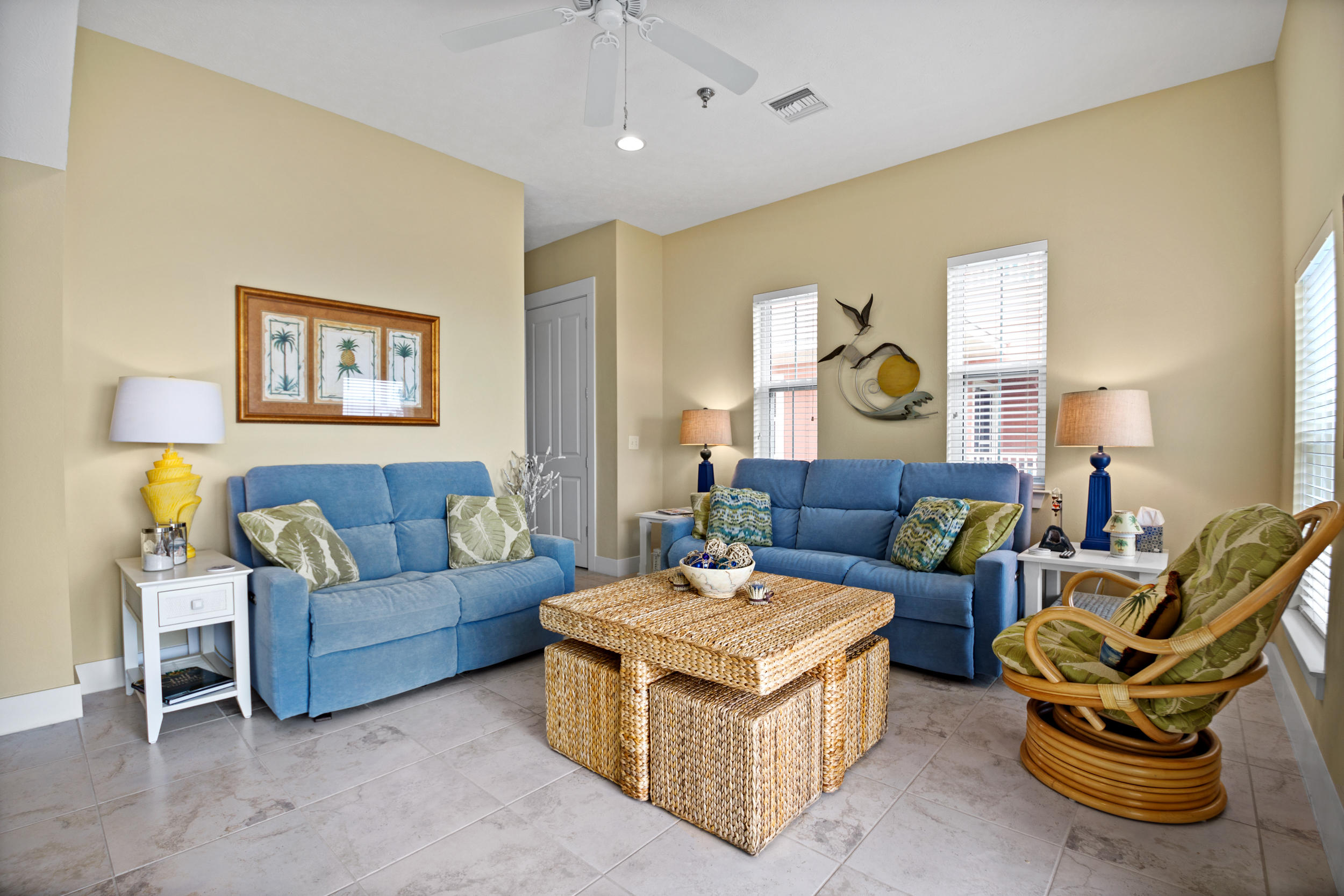 CASA DEL MAR - Residential