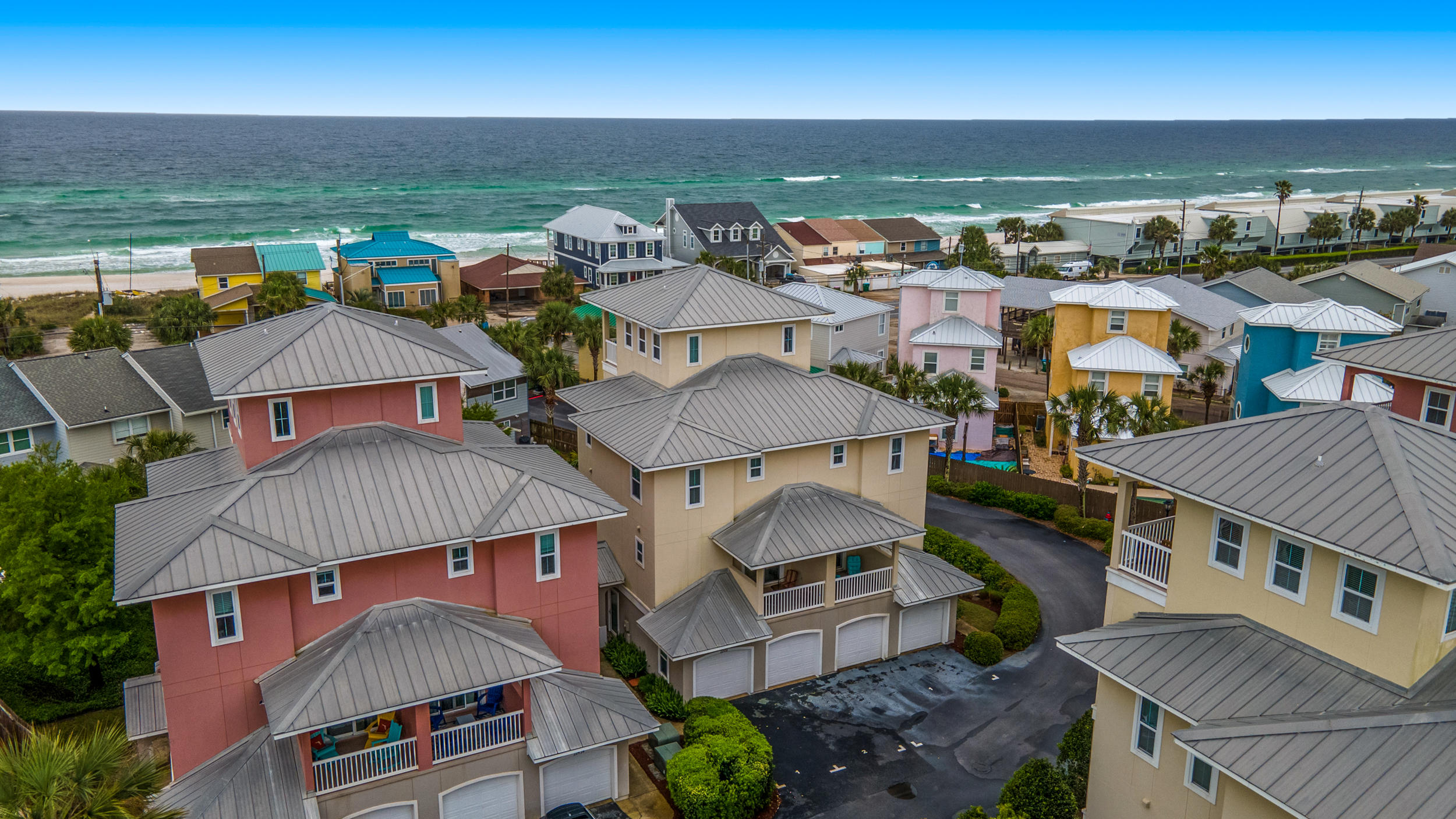 CASA DEL MAR - Residential