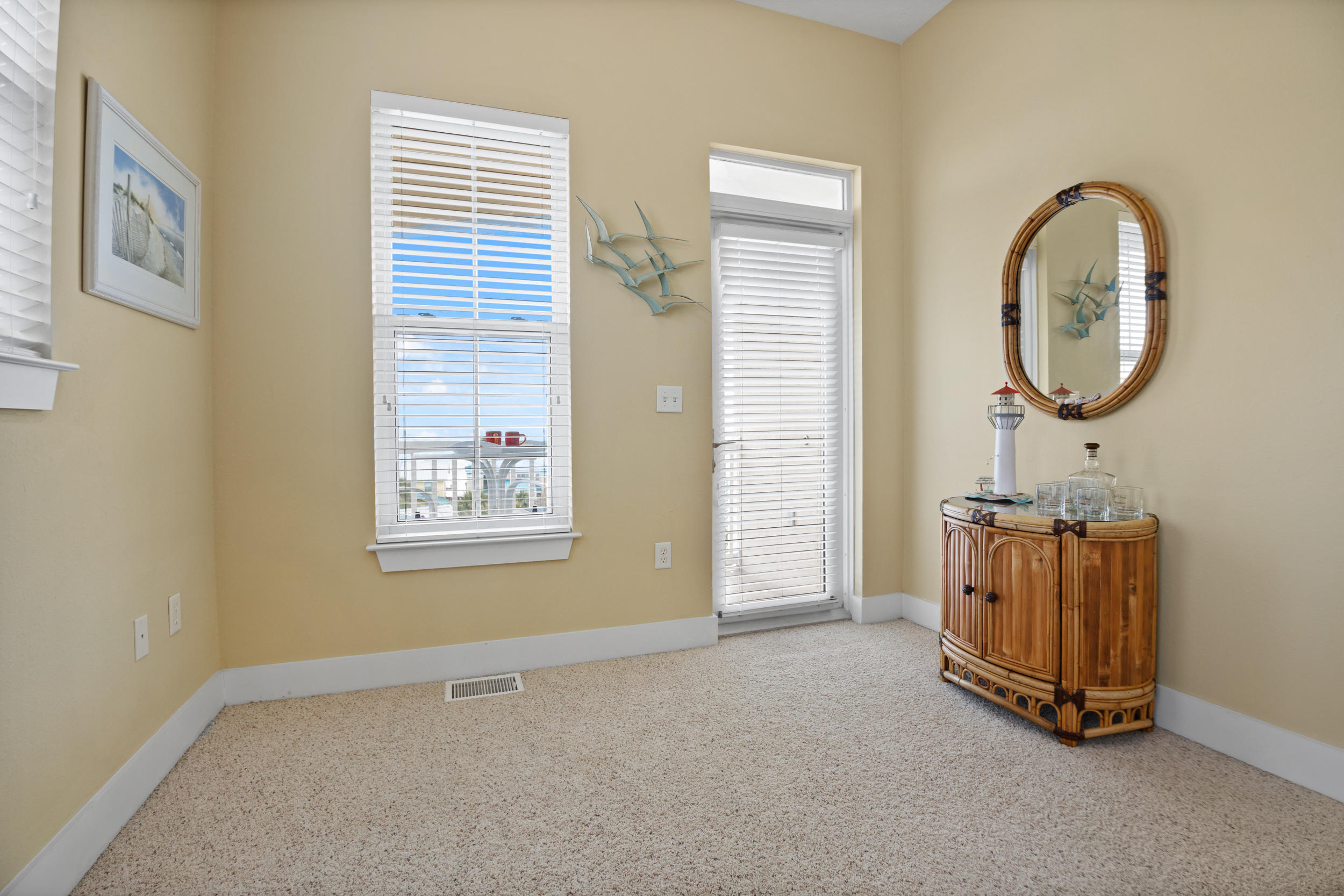 CASA DEL MAR - Residential