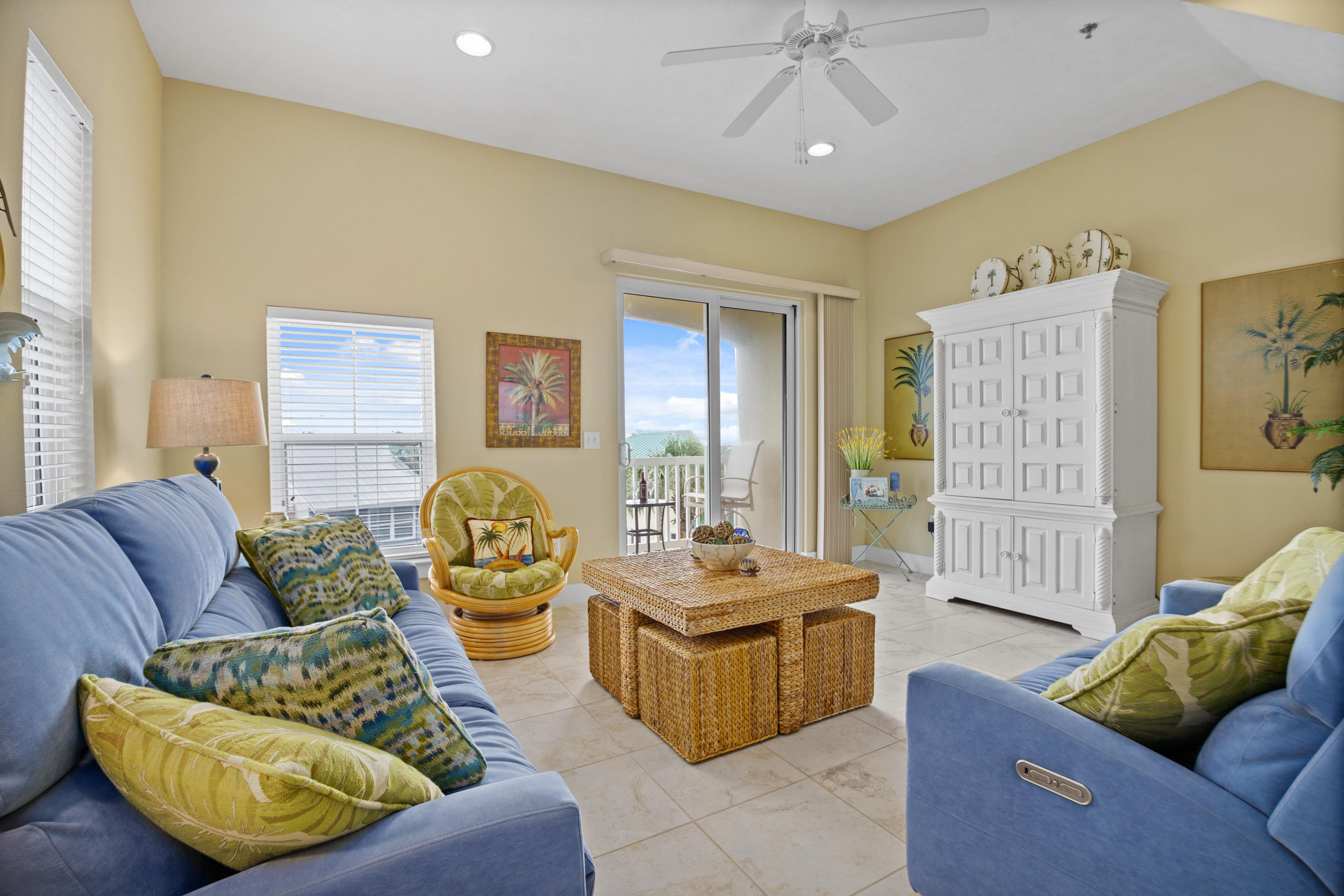 CASA DEL MAR - Residential