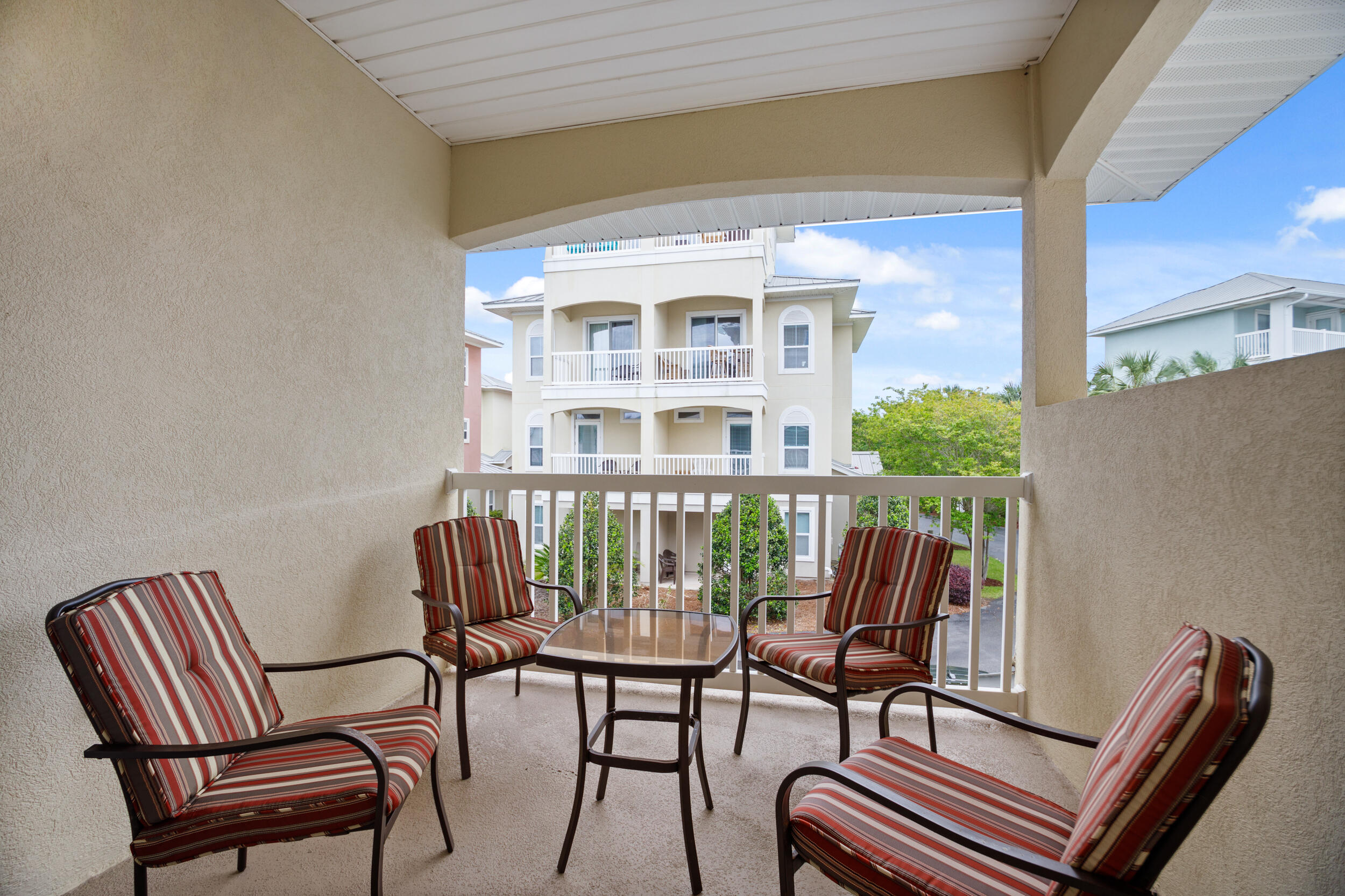 CASA DEL MAR - Residential