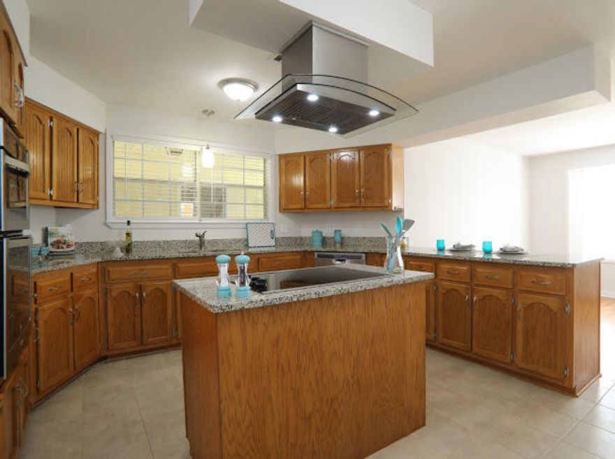 *****MOVE IN READY*****

Must see this 3 bed (or 4), 2 bath Ranch style home with Metal Roof on 5.9 Acres with a 2 Car Carport. Home just freshly painted inside and pressure washed outside. Kitchen has granite counter-tops, Island with cooktop built in with Range hood. Stainless Steel appliances. Beautiful Hardwood Flooring throughout home. Snuggle up to the cozy stone fireplace on those cold evenings and enjoy the beauty of the wood beams in the Living Room. Master bathroom has fully tiled shower. breezeway to use as Family room, Bedroom or bonus room with New AC and duct work added, AC also includes the Breezeway