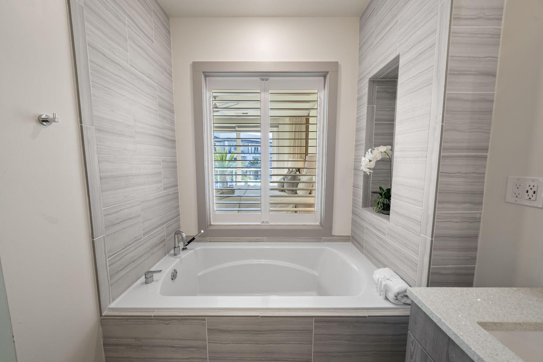 The Pointe 30a - Residential