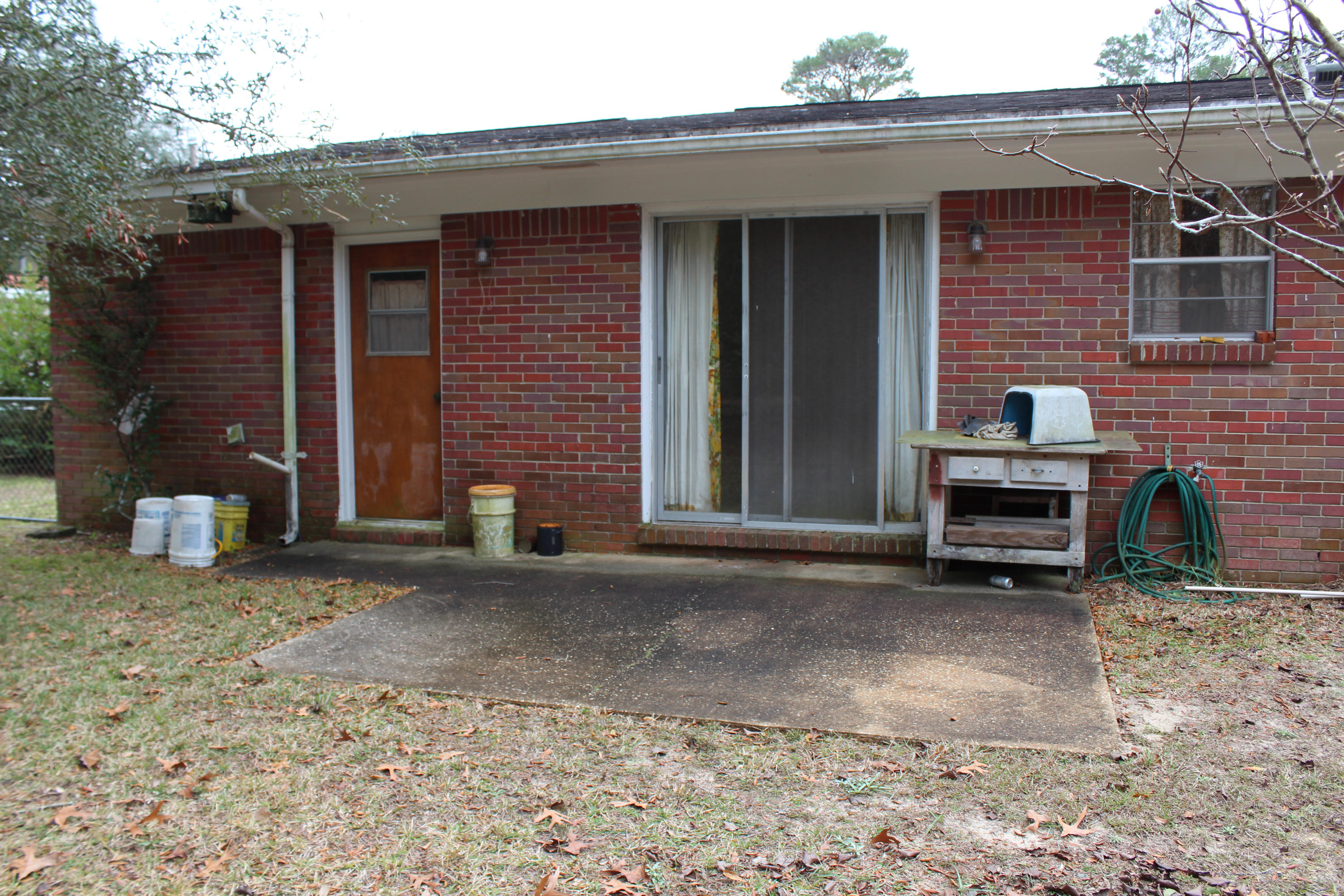 CAROL ANNE MANOR - Residential