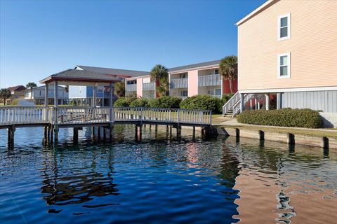 A home in Pensacola Beach