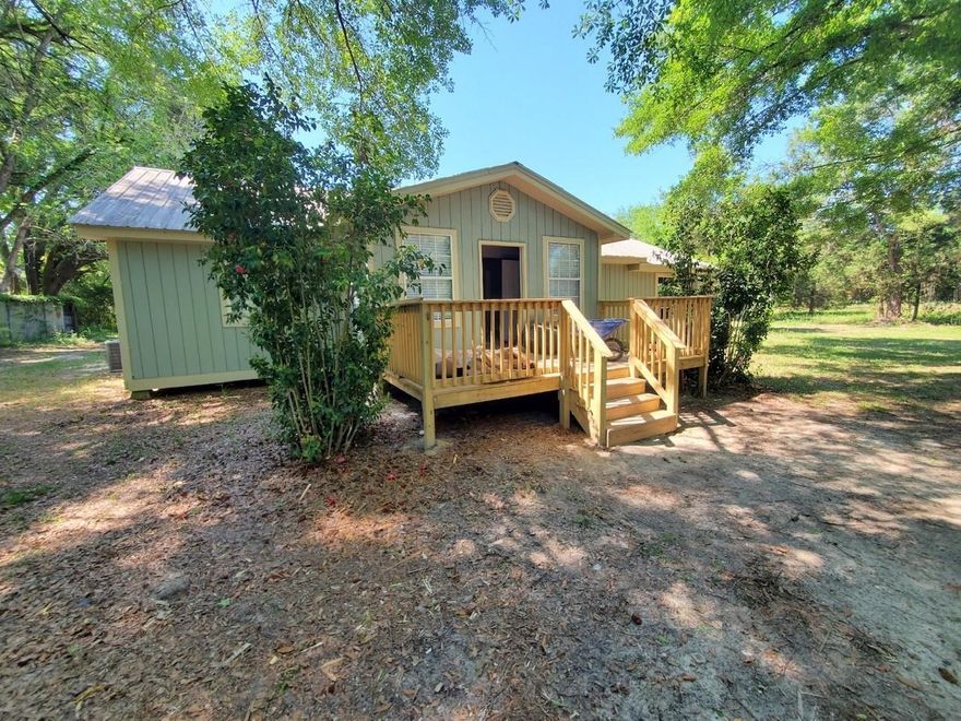 Pre-Sold before Completion.... 3/2 1488 Feet on 2 Acres..