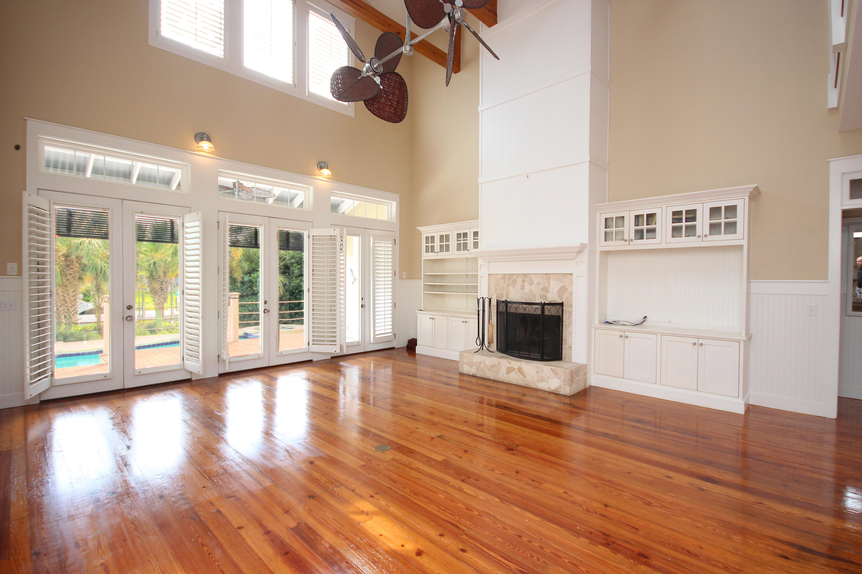 INDIAN CREEK S/D - Residential