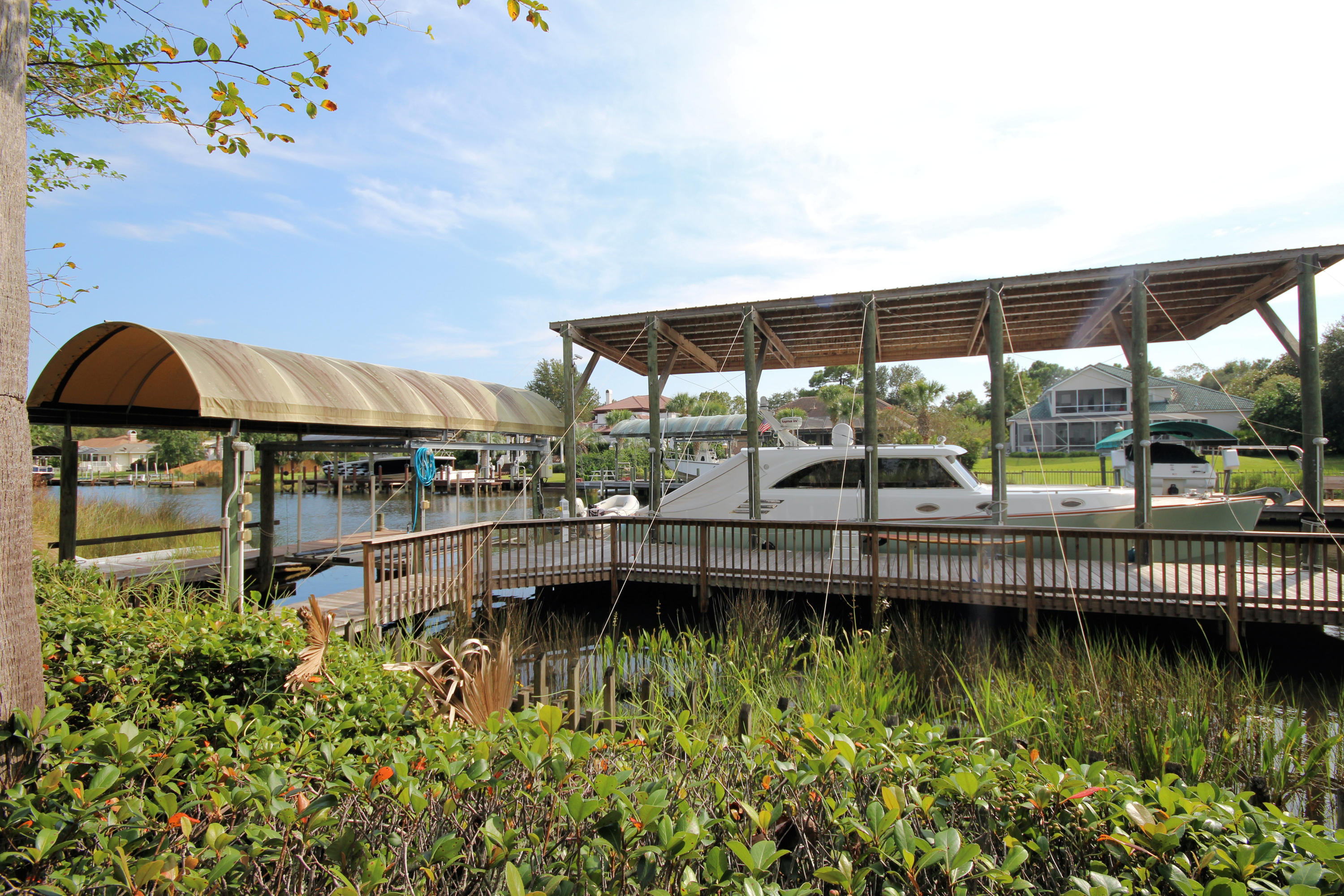 INDIAN CREEK S/D - Residential