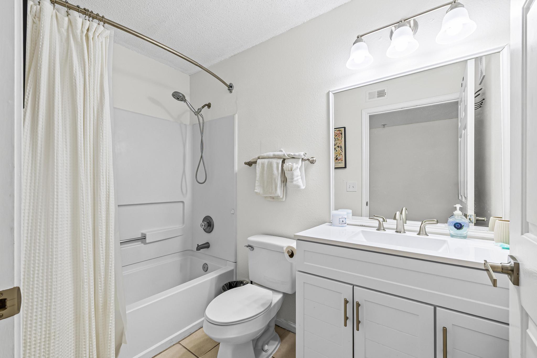 INDIAN LAKE - Residential