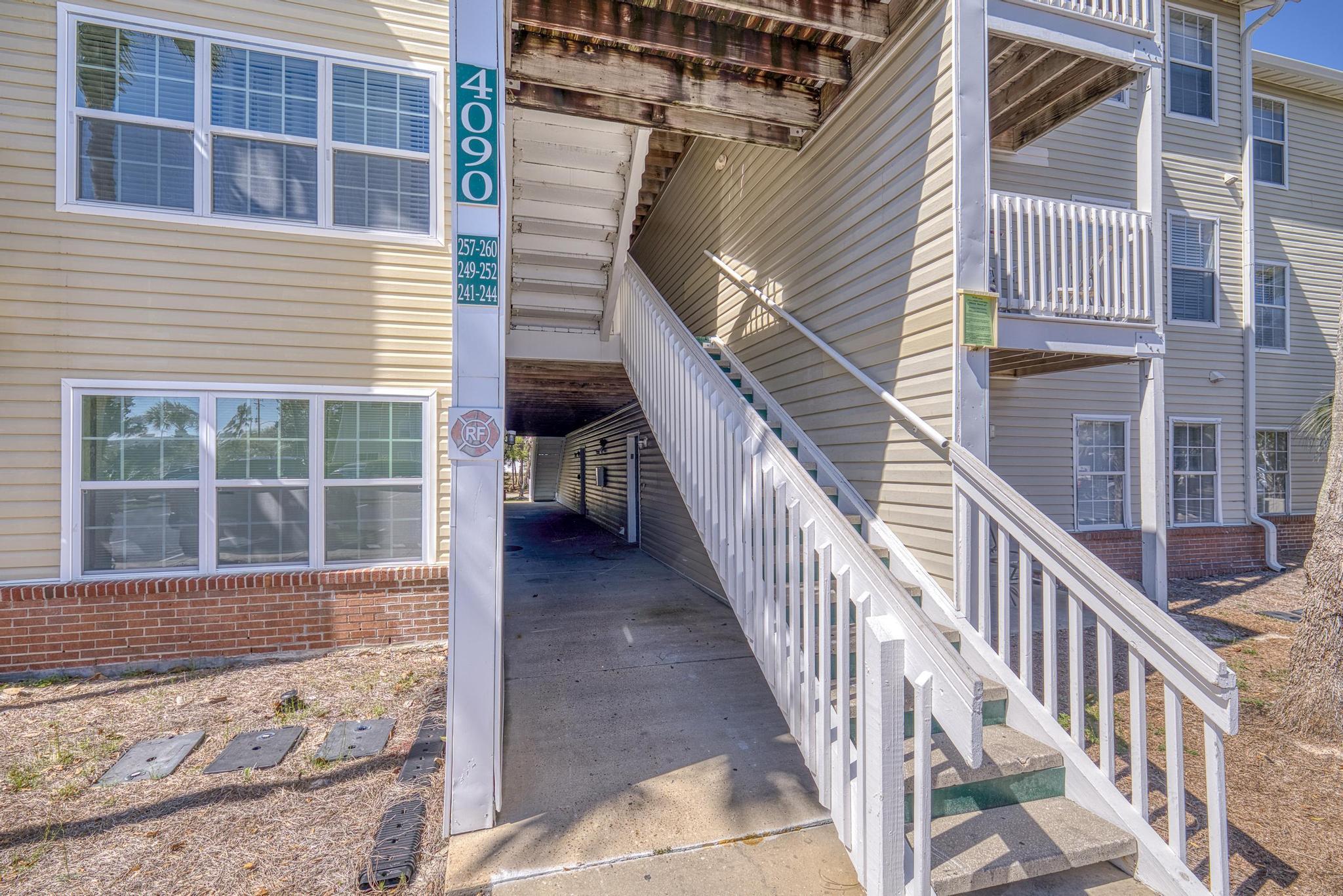 INDIAN LAKE - Residential