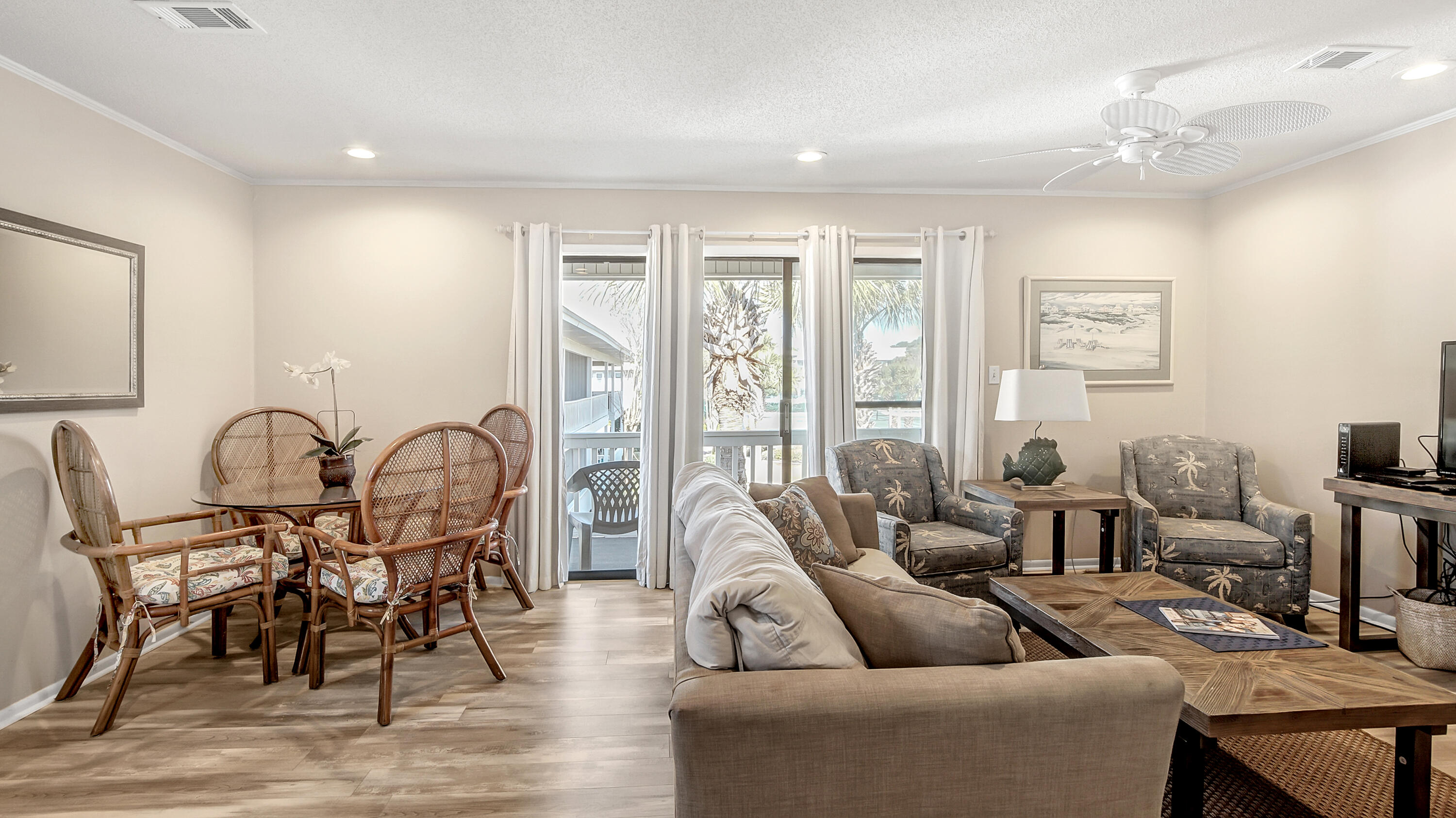 BEACHWOOD VILLAS CONDO - Residential