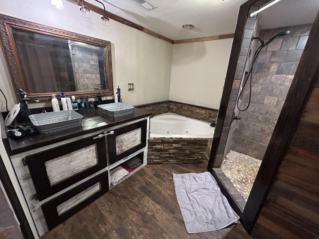 NONESUCH WAY - Residential