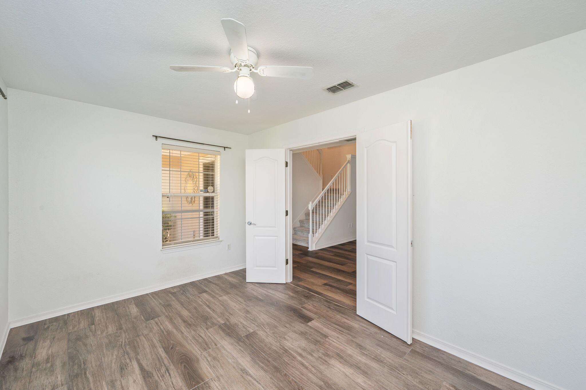 EMERALD LAKES PH 1 - Residential