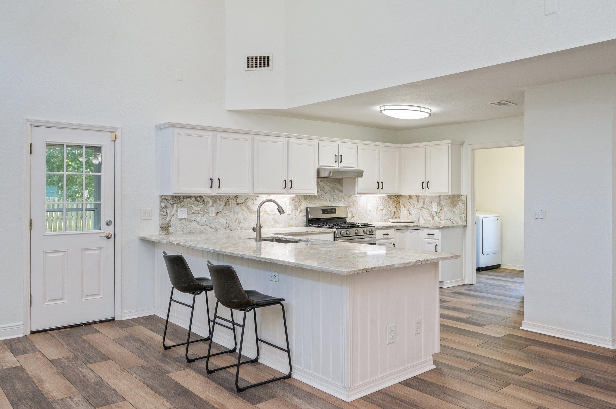 EMERALD LAKES PH 1 - Residential