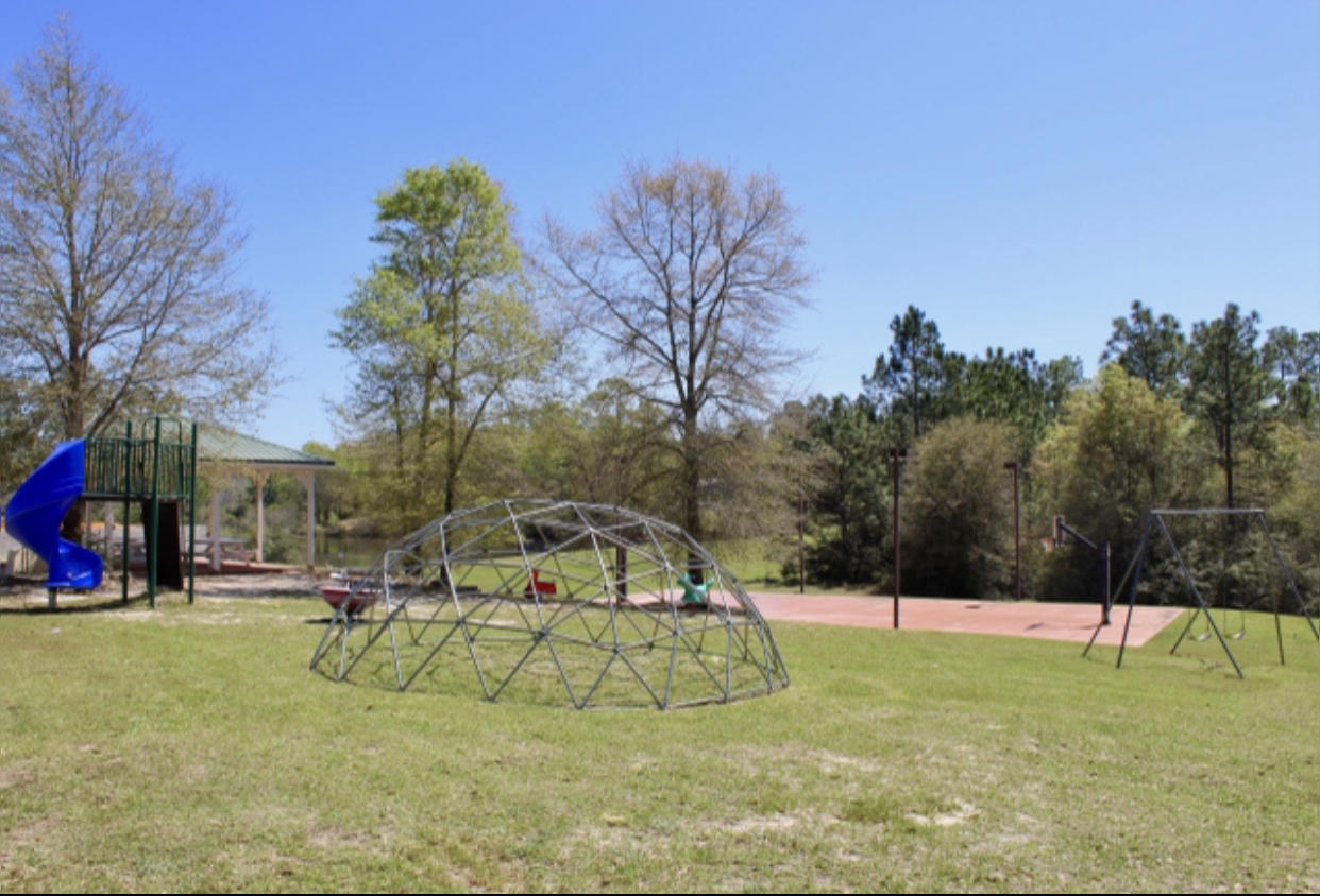 LAKE ARTHUR EST PH I - Residential