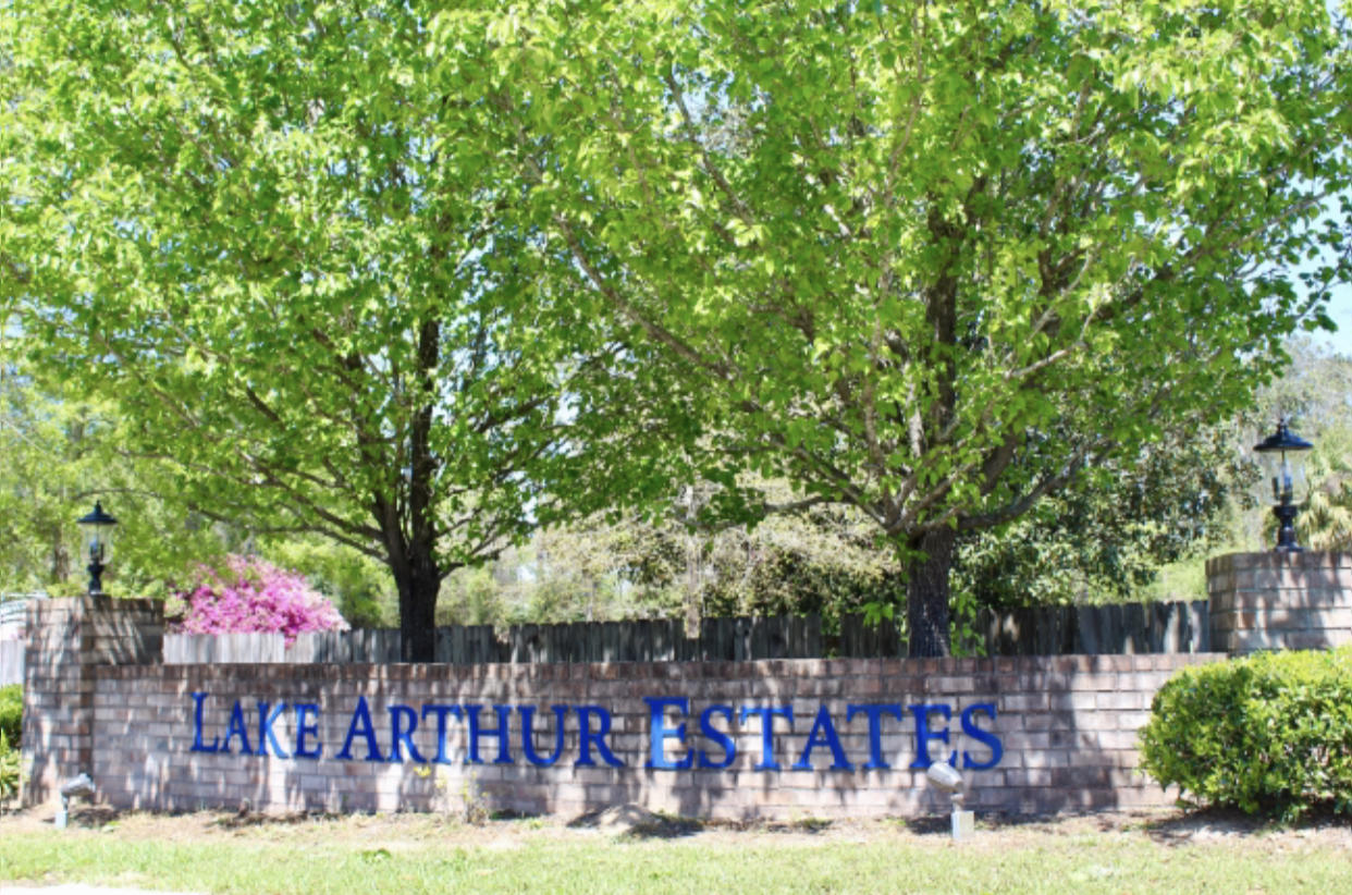 LAKE ARTHUR EST PH I - Residential