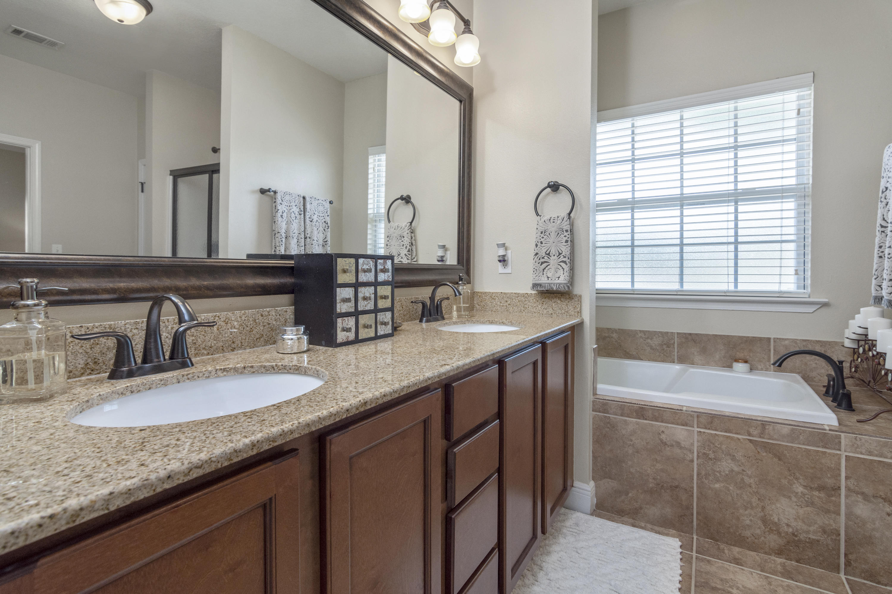 LAKE ARTHUR EST PH I - Residential