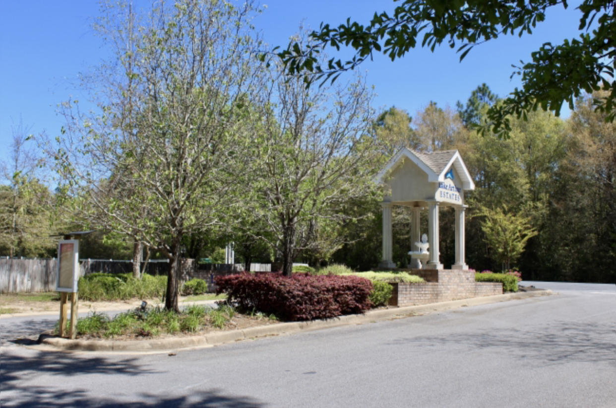 LAKE ARTHUR EST PH I - Residential