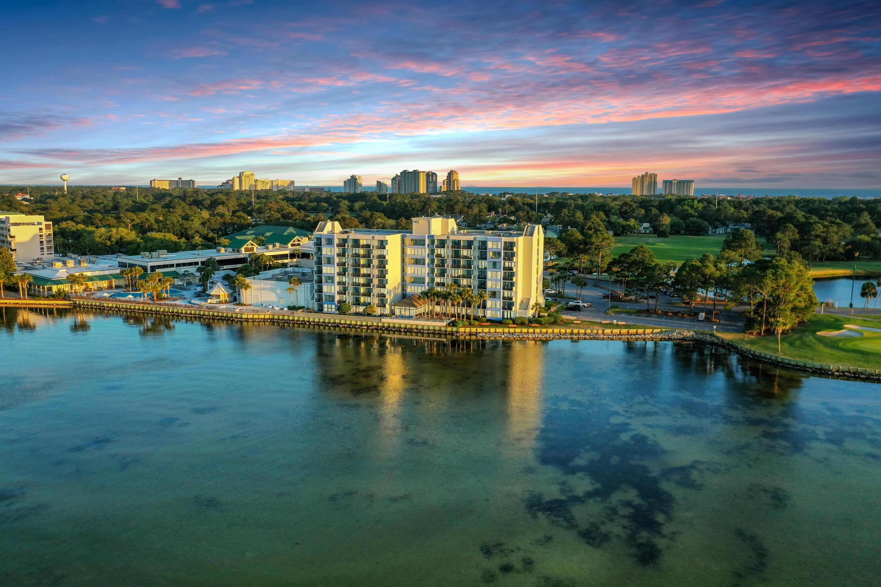 BAYSIDE CONDO SANDESTIN - Residential