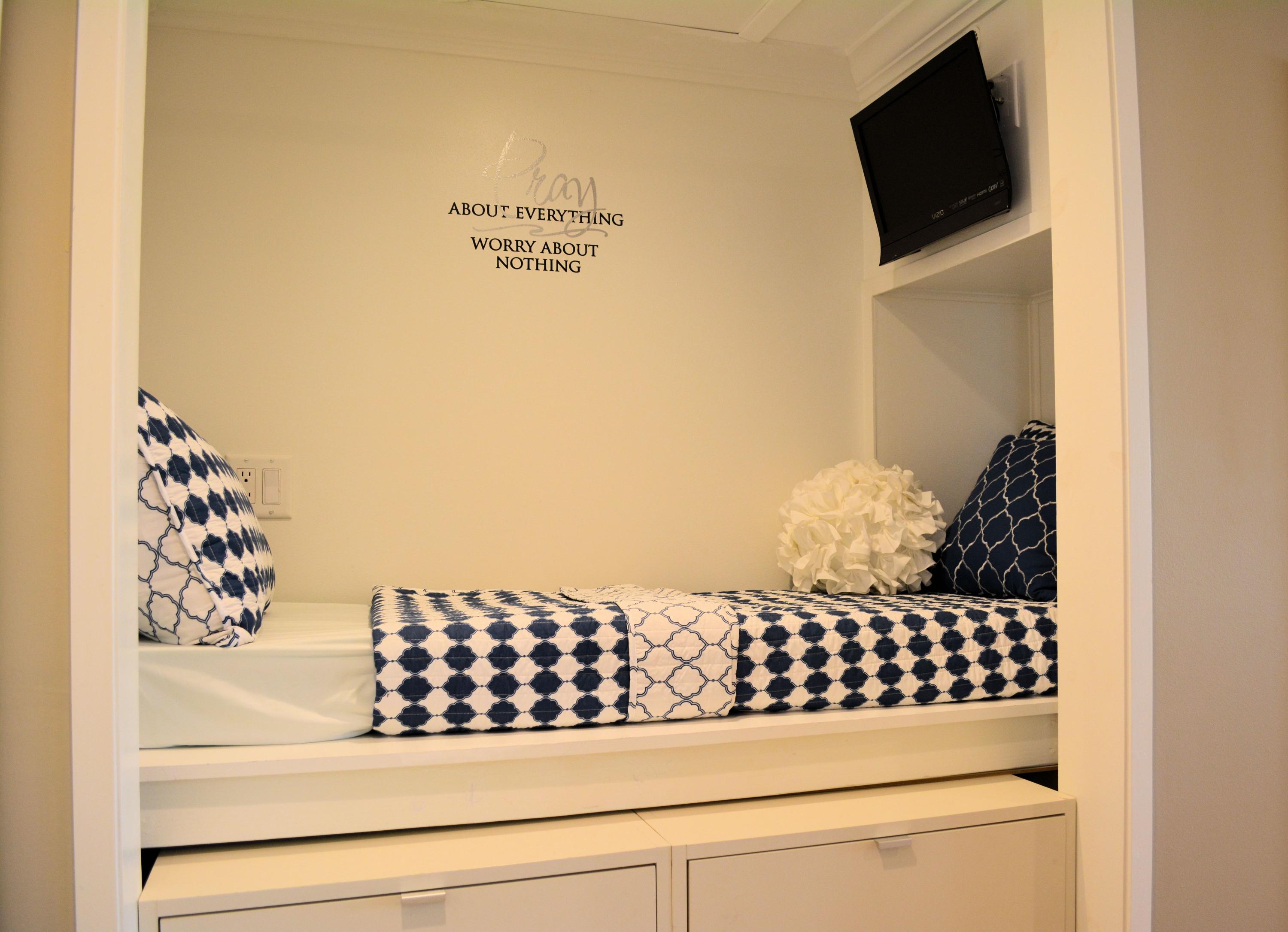 HIDDEN BEACH VILLAS CONDO - Residential